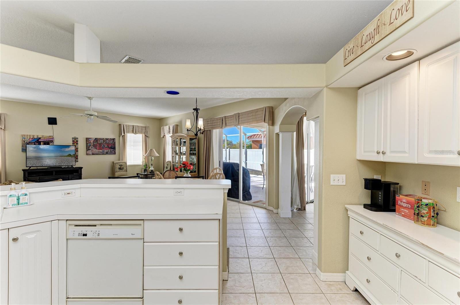 Image 26 of 50 For 7122 42nd Court E