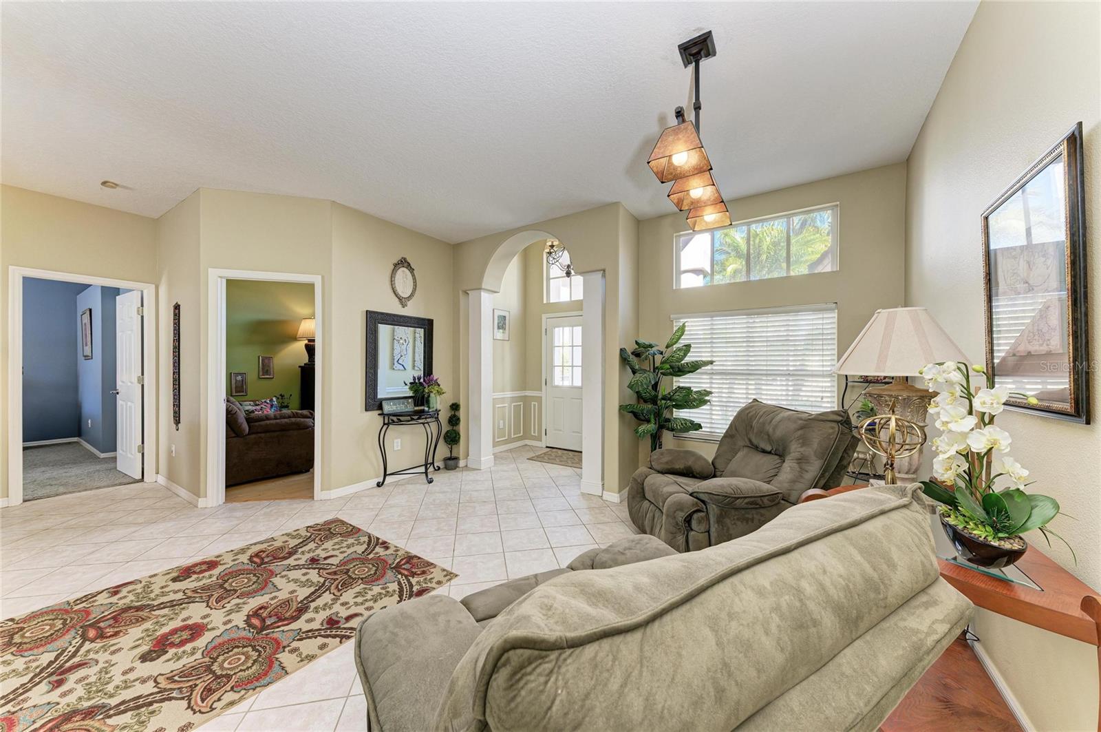 Image 7 of 50 For 7122 42nd Court E