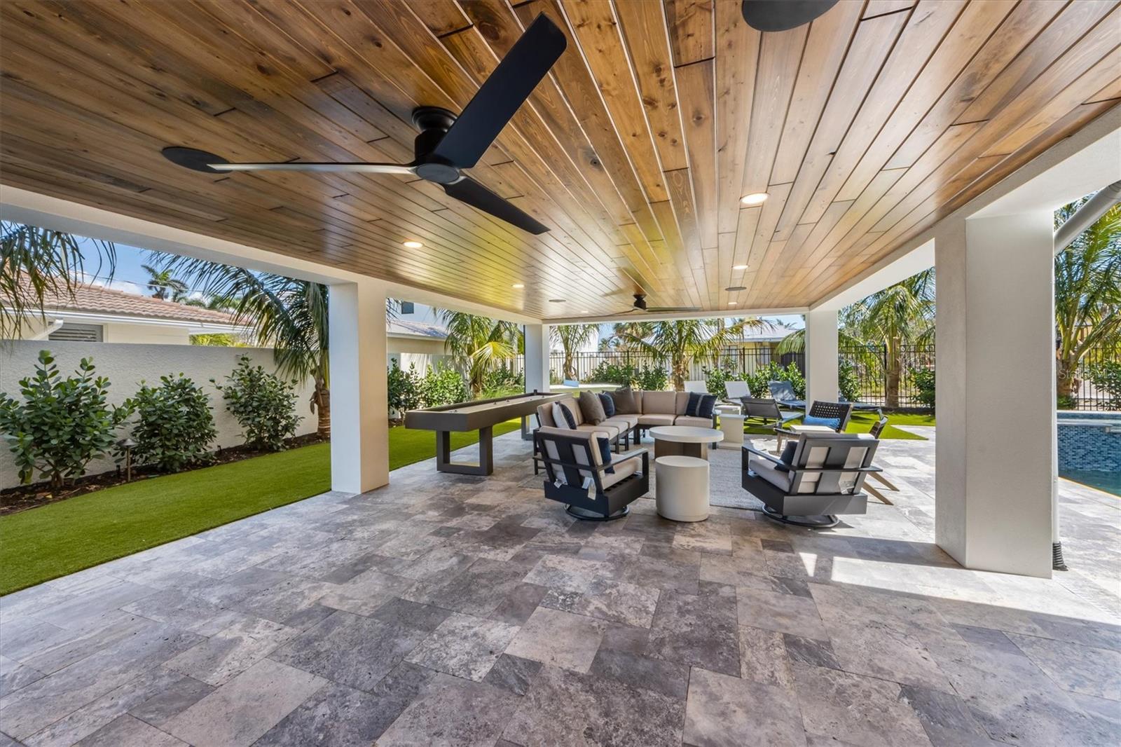 Image 11 of 99 For 540 Polk Drive