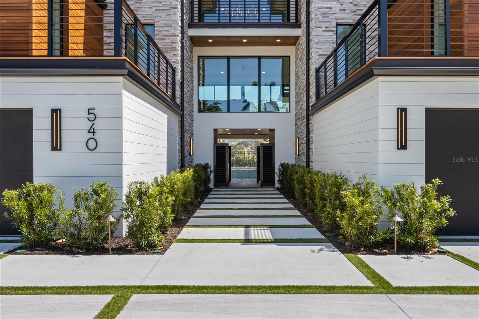 Image 17 of 99 For 540 Polk Drive