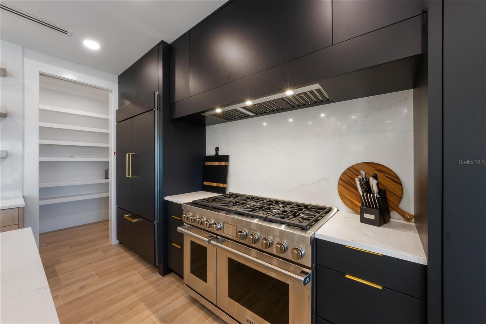 Image 21 of 99 For 540 Polk Drive