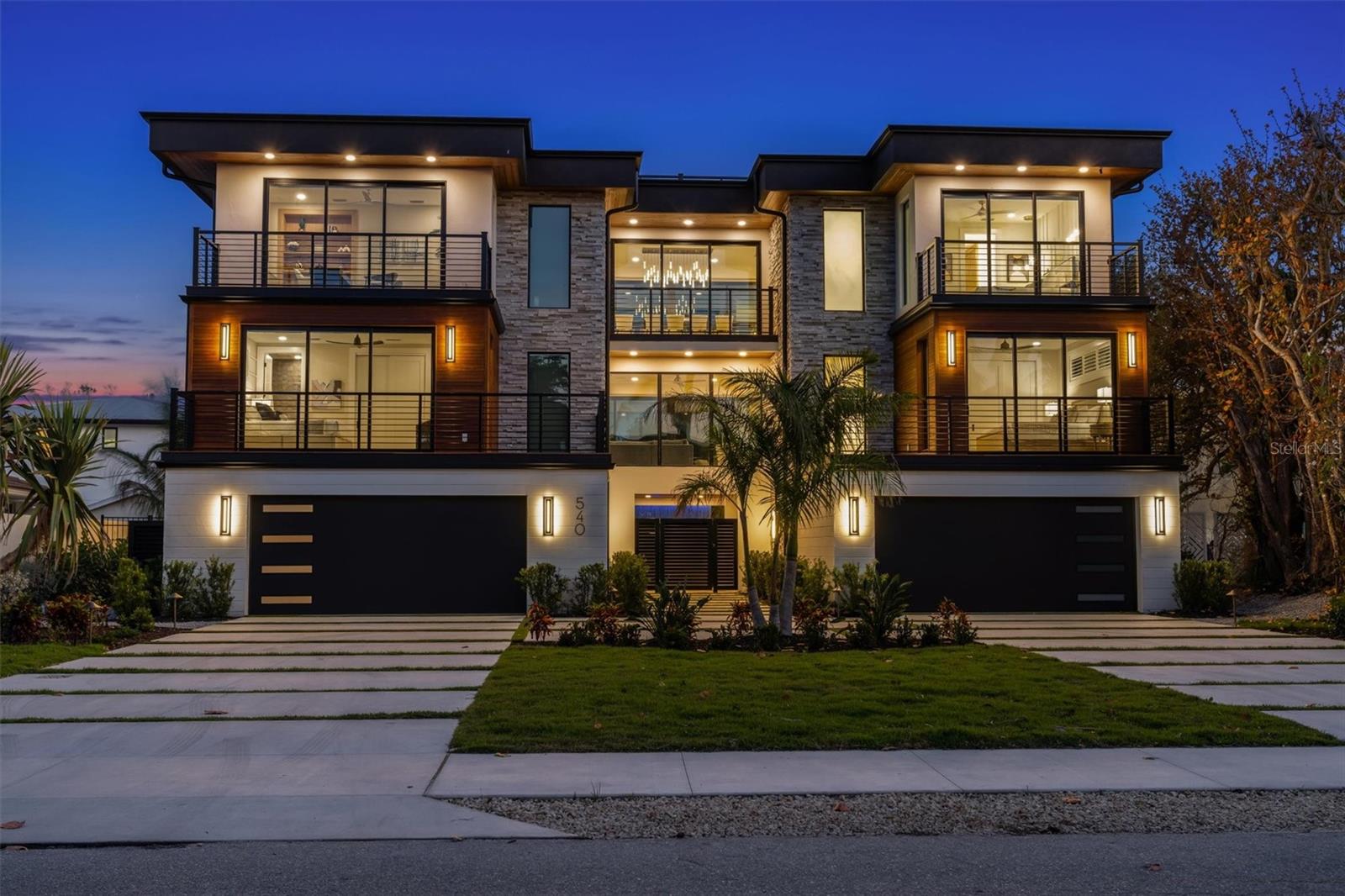 Image 3 of 99 For 540 Polk Drive