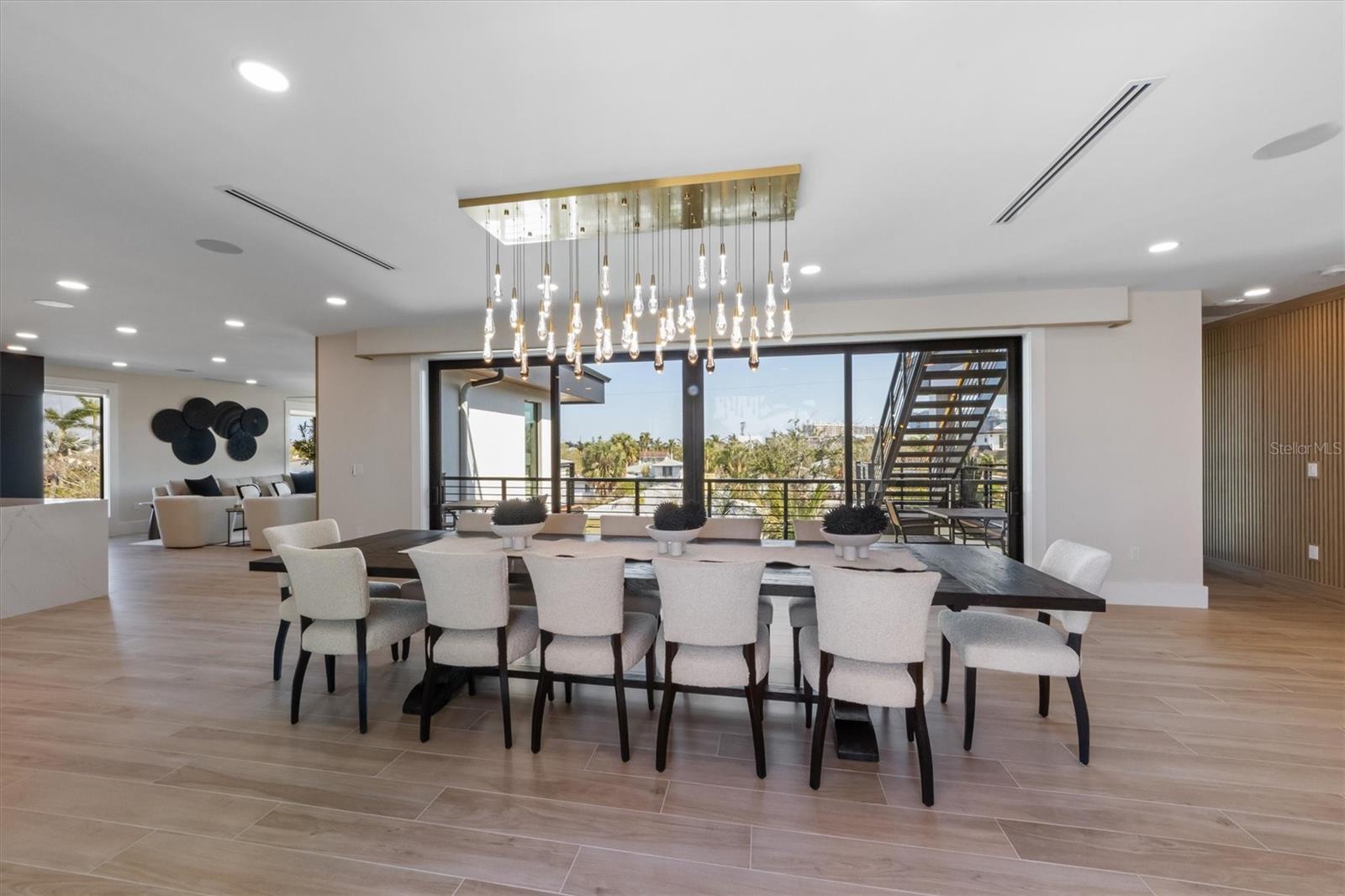 Image 31 of 99 For 540 Polk Drive