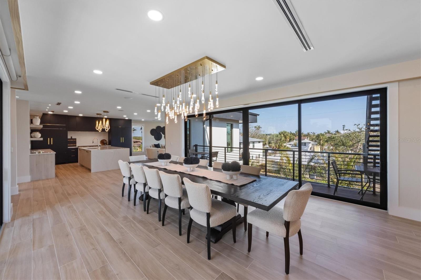 Image 33 of 99 For 540 Polk Drive