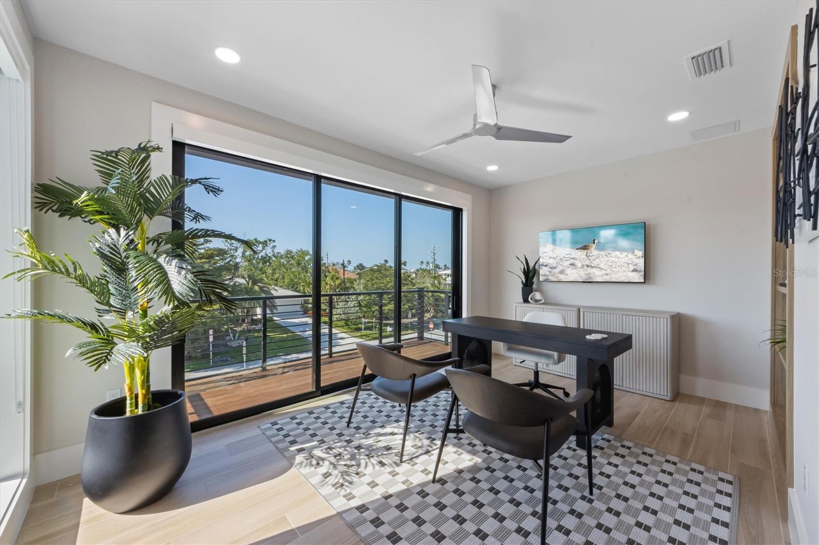 Image 37 of 99 For 540 Polk Drive