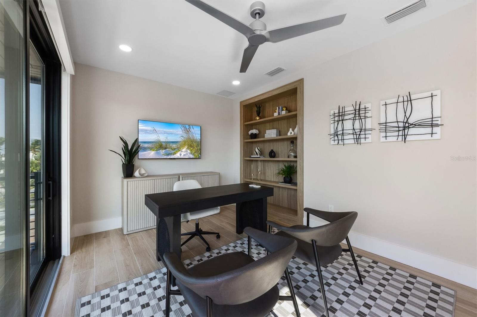 Image 38 of 99 For 540 Polk Drive