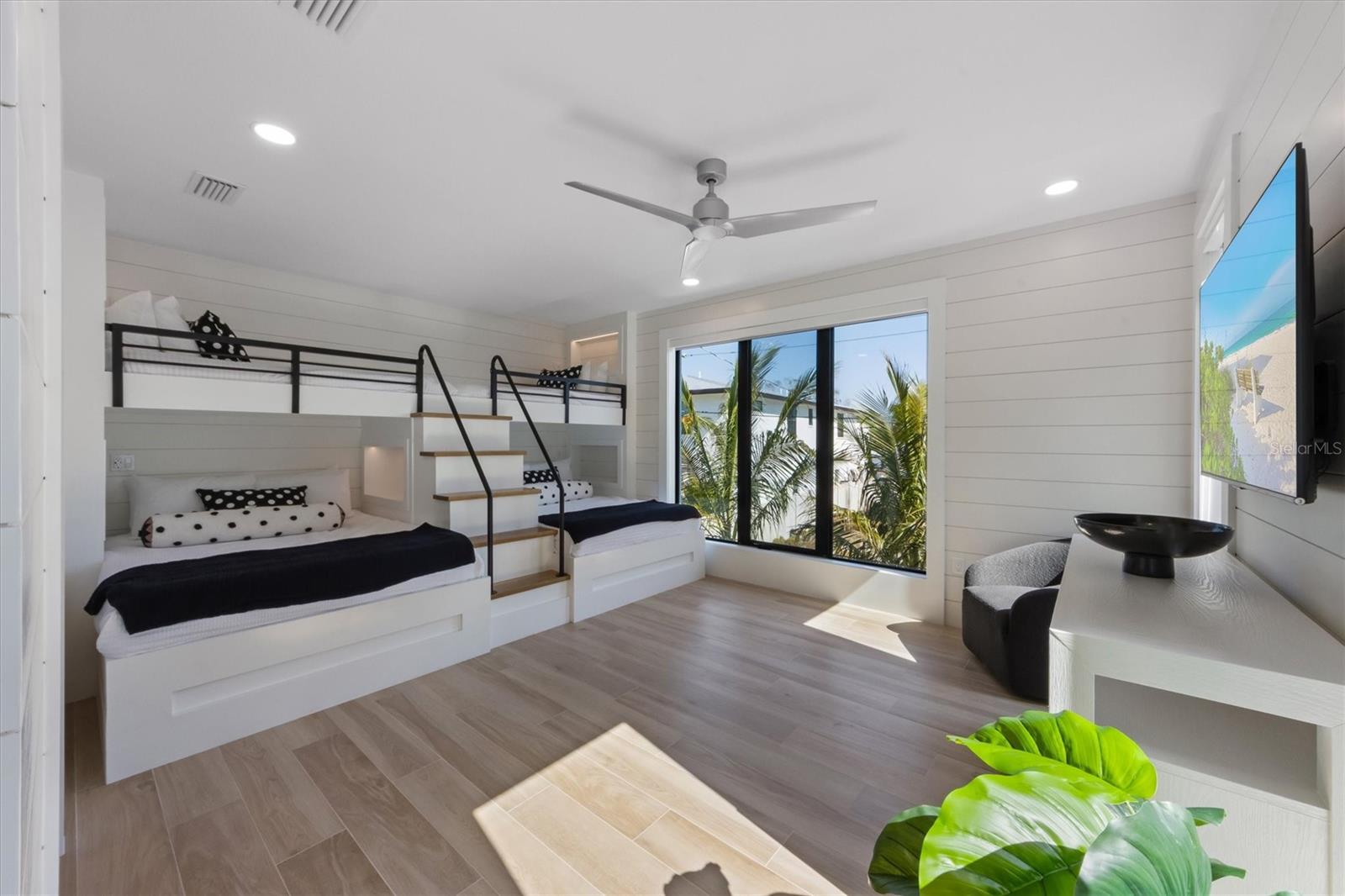 Image 60 of 99 For 540 Polk Drive