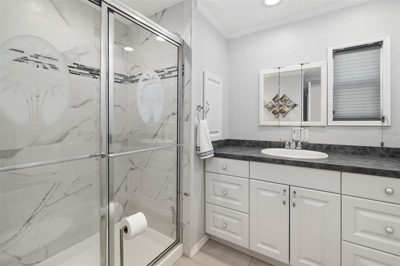 Image 13 of 28 For 5316 53rd Avenue E K12