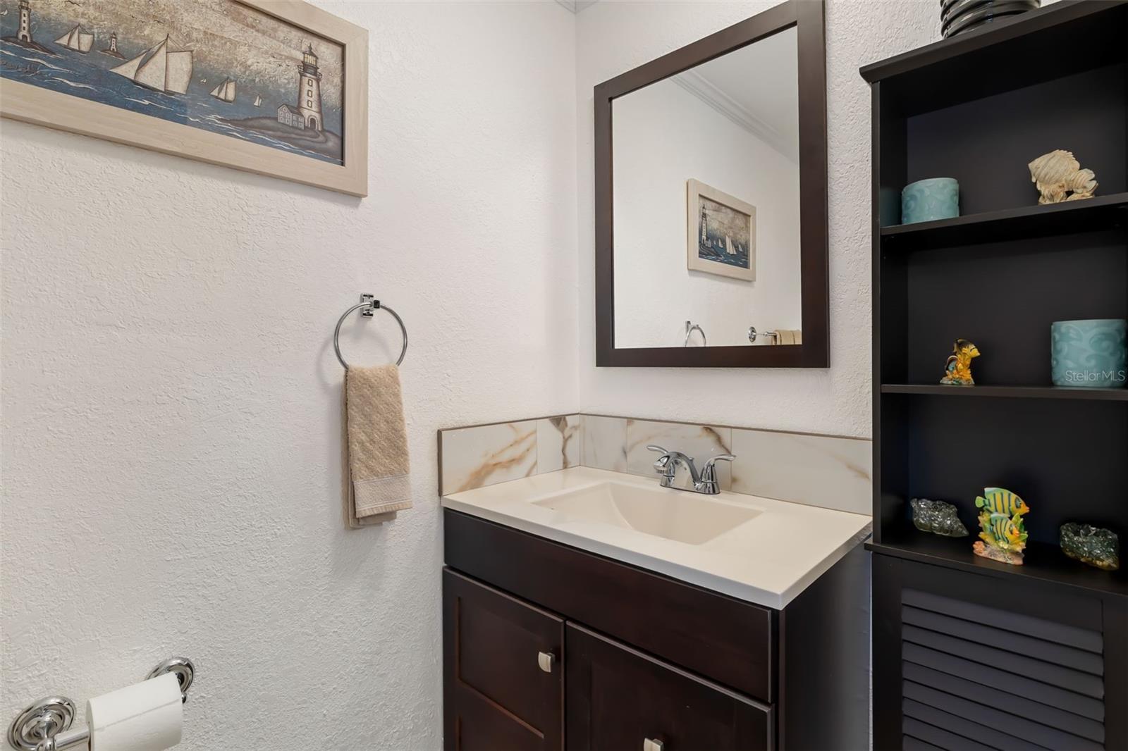 Image 16 of 28 For 5316 53rd Avenue E K12