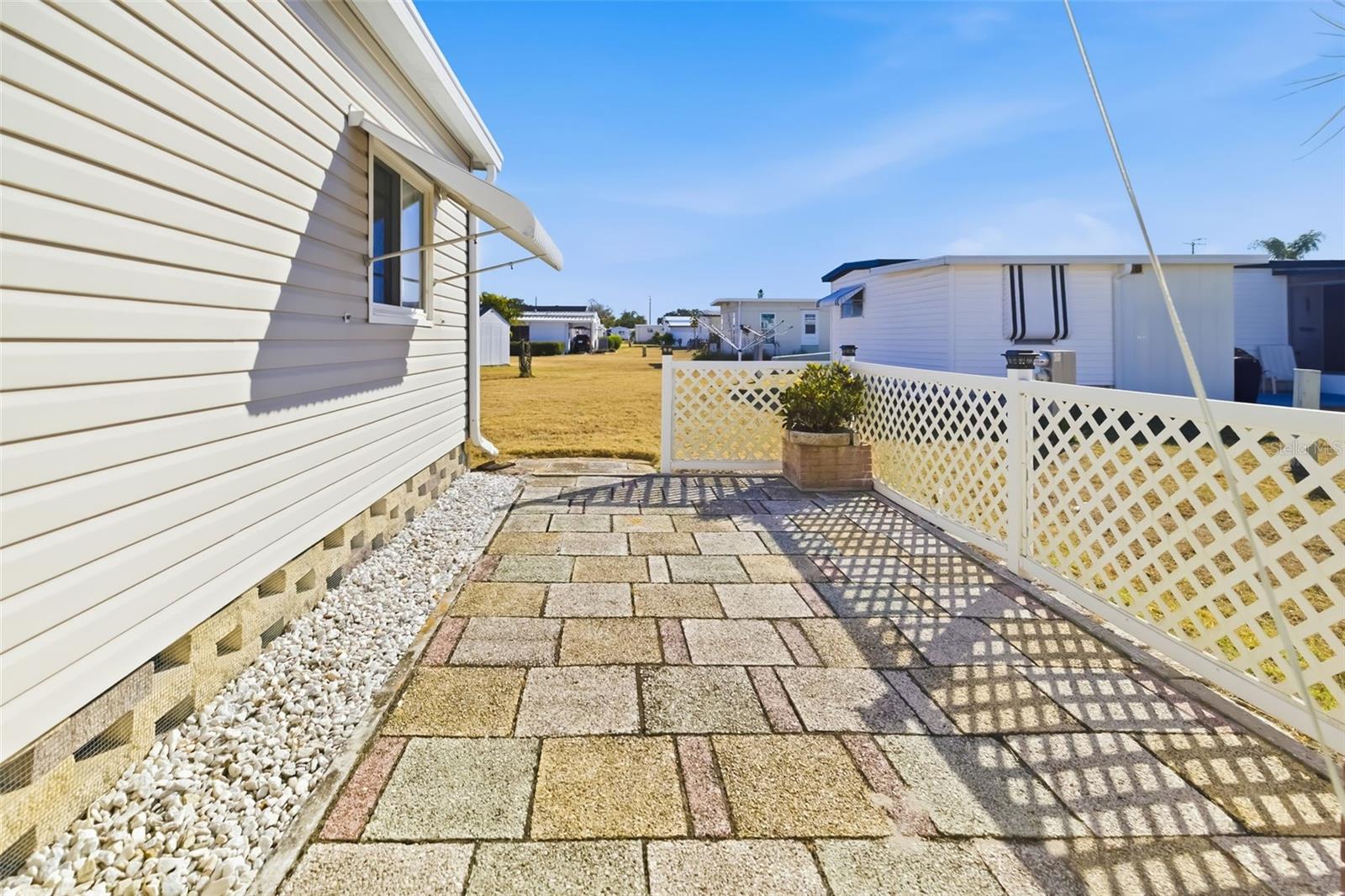 Image 19 of 28 For 5316 53rd Avenue E K12