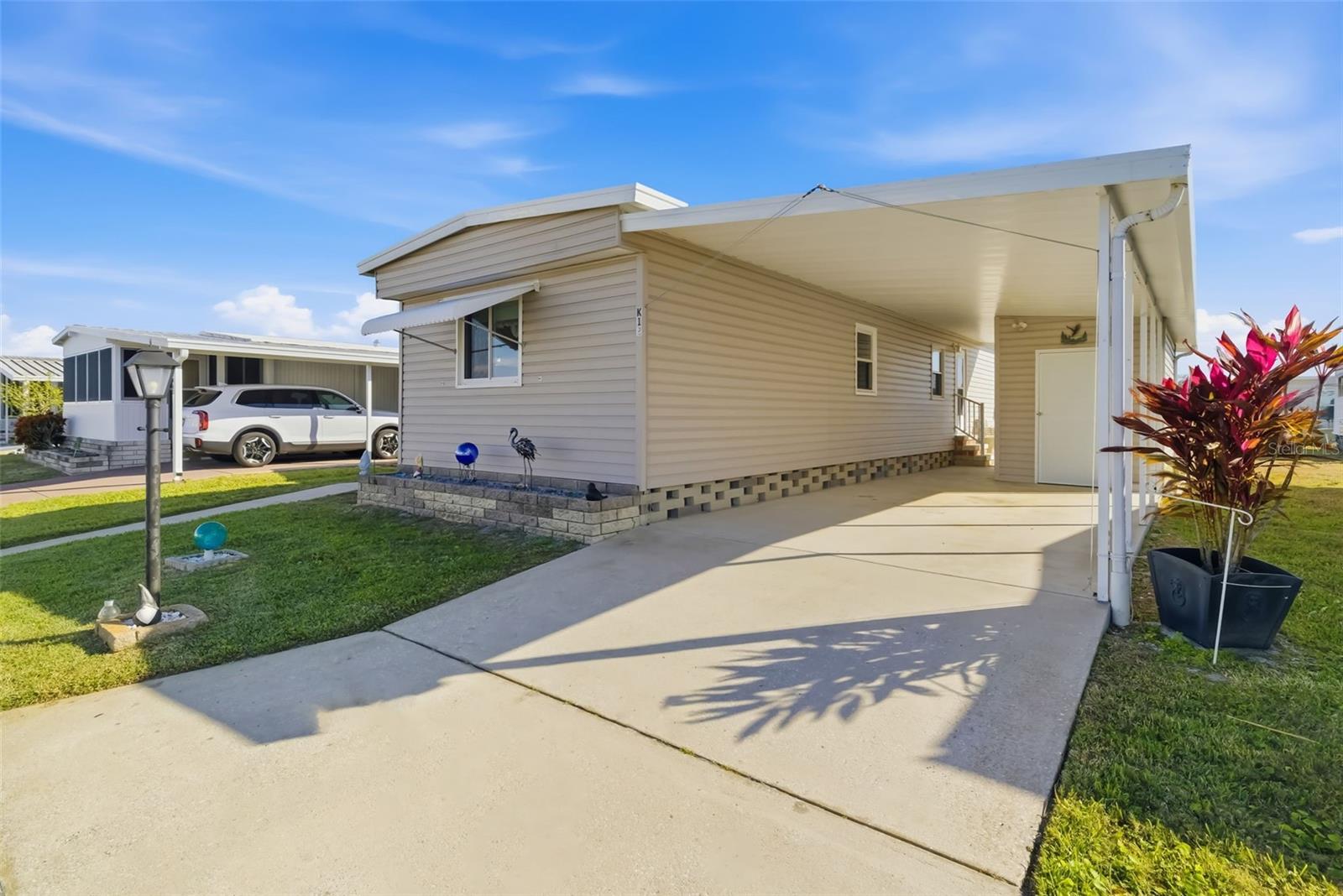 Image 3 of 28 For 5316 53rd Avenue E K12