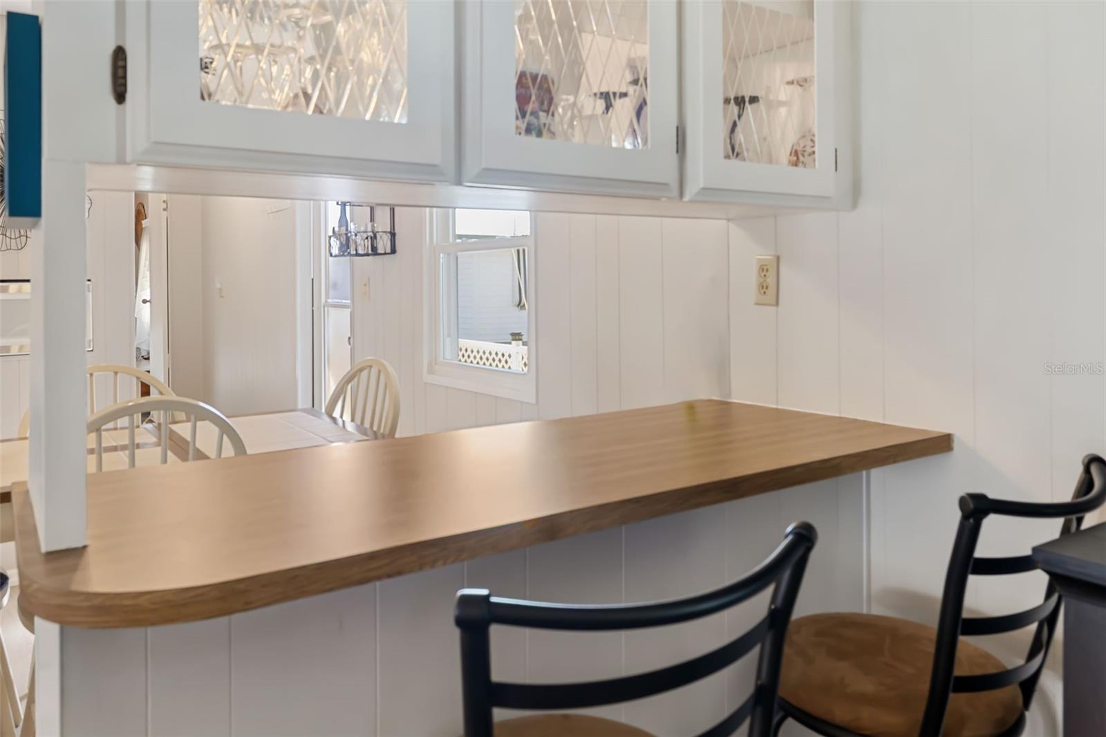 Image 7 of 28 For 5316 53rd Avenue E K12