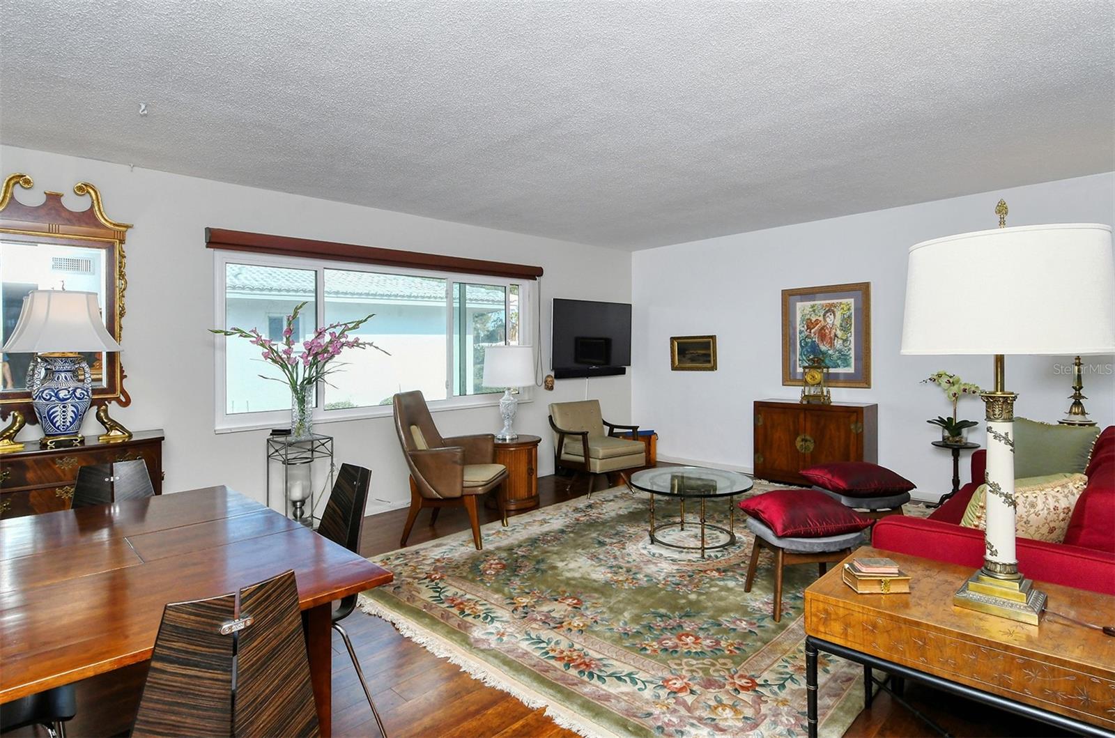 Image 3 of 46 For 1809 Vera Place 8