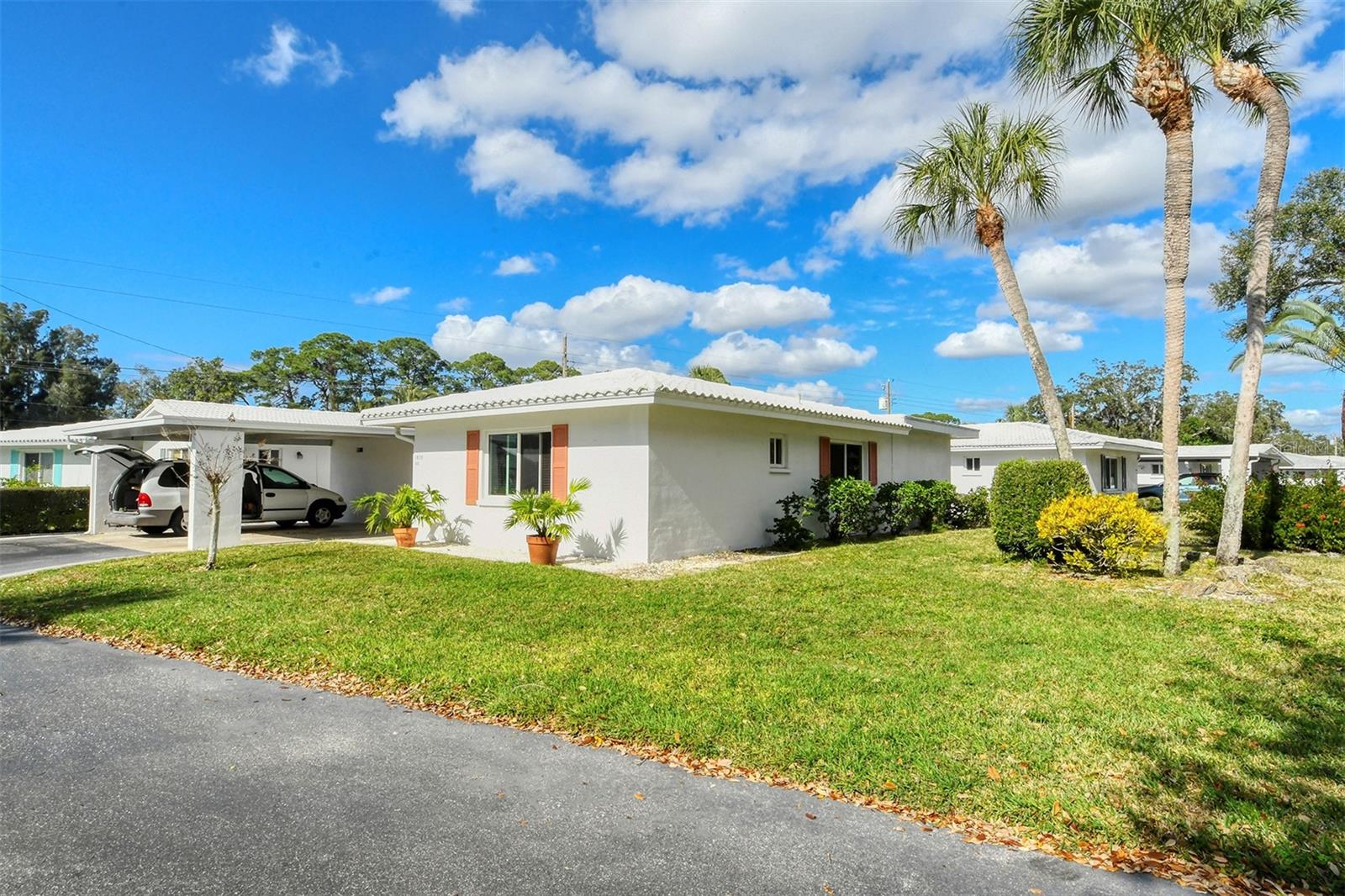 Image 32 of 46 For 1809 Vera Place 8