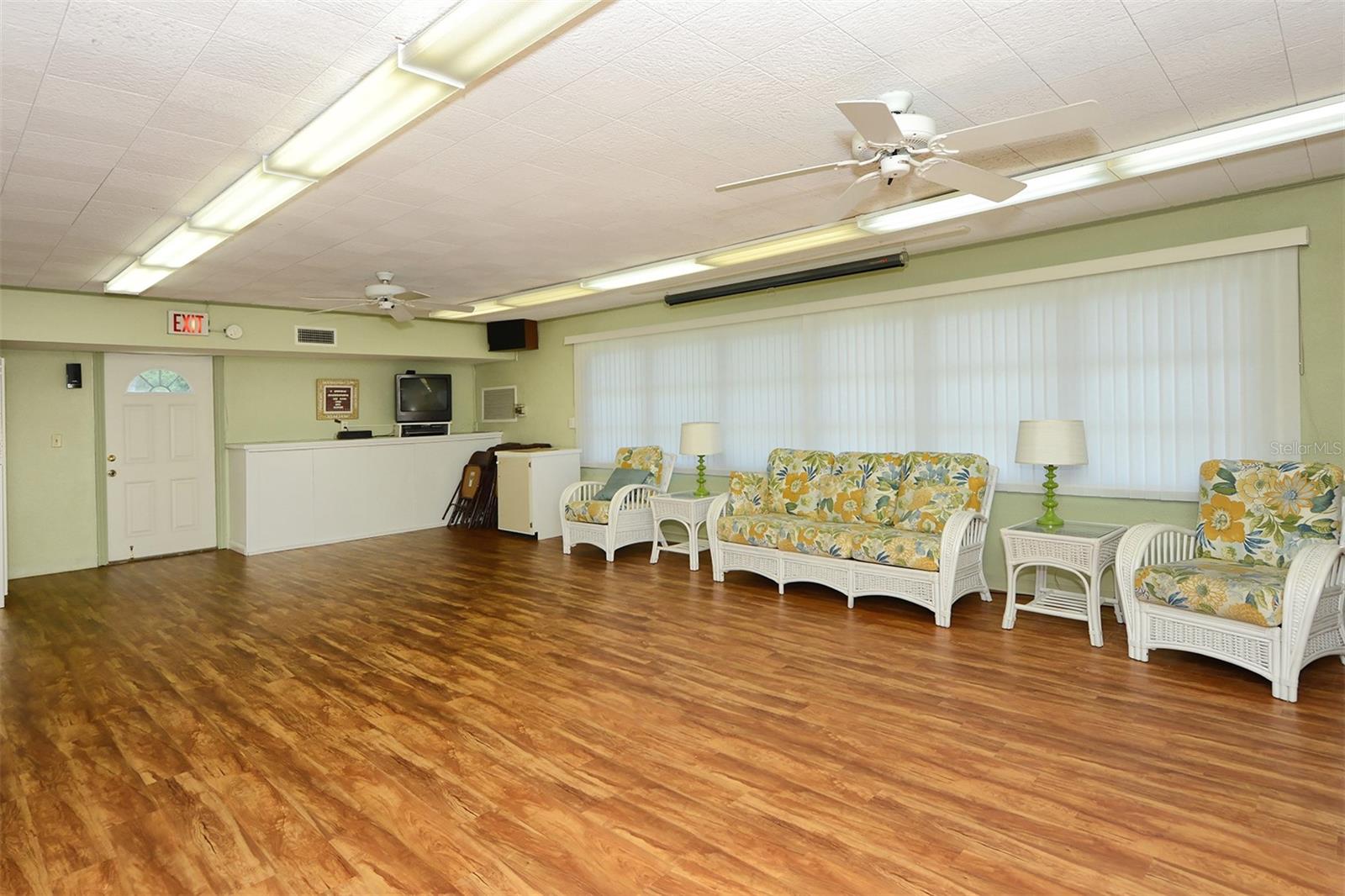 Image 42 of 46 For 1809 Vera Place 8