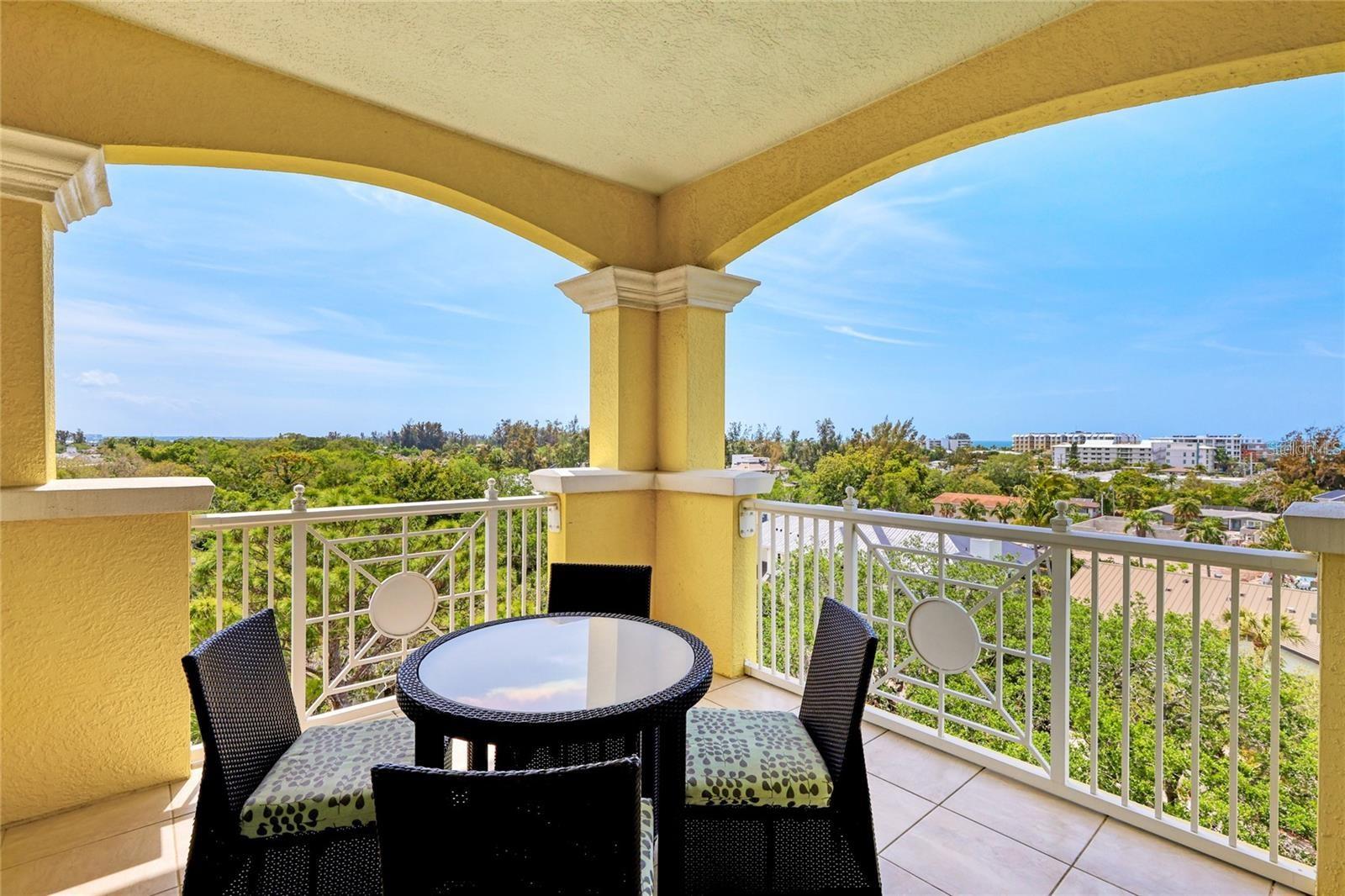 Image 12 of 63 For 1308 Old Stickney Point Road Wp3