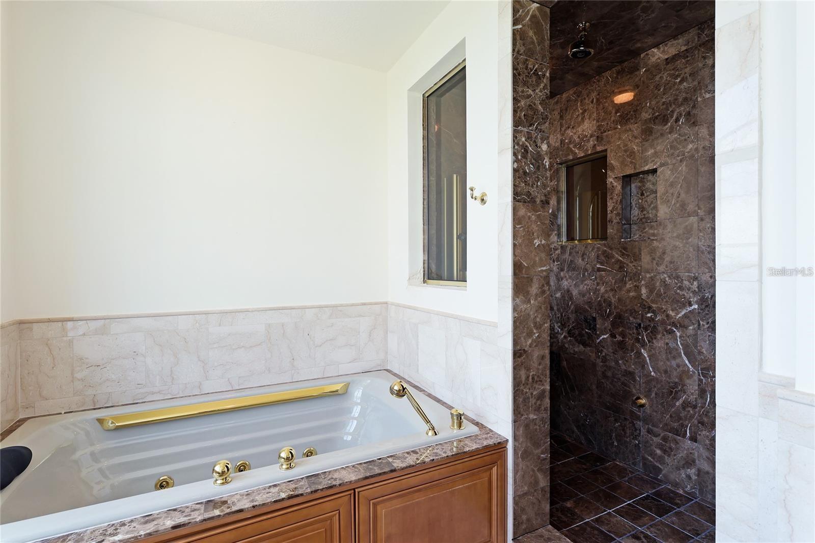 Image 26 of 63 For 1308 Old Stickney Point Road Wp3