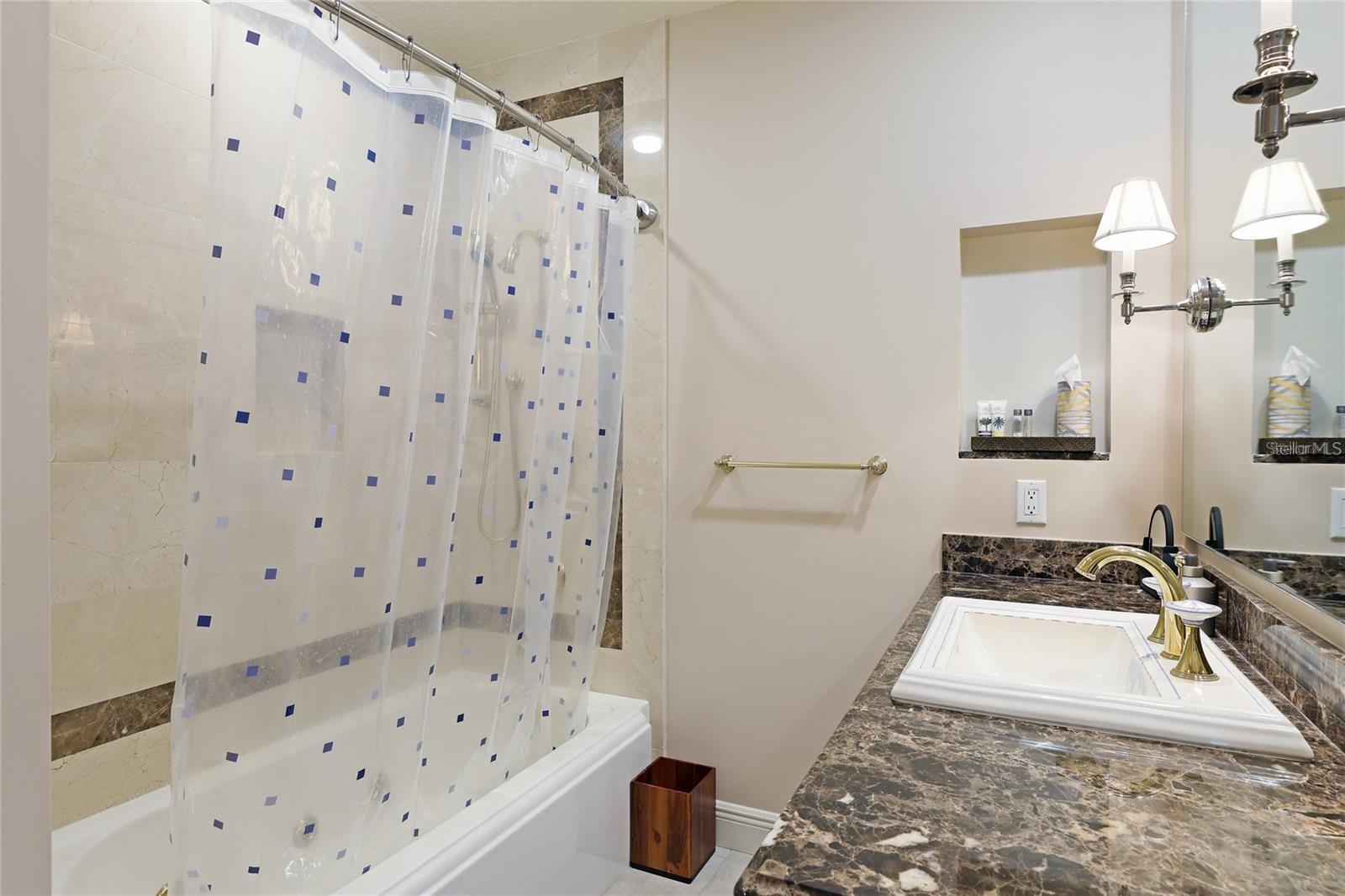 Image 33 of 63 For 1308 Old Stickney Point Road Wp3