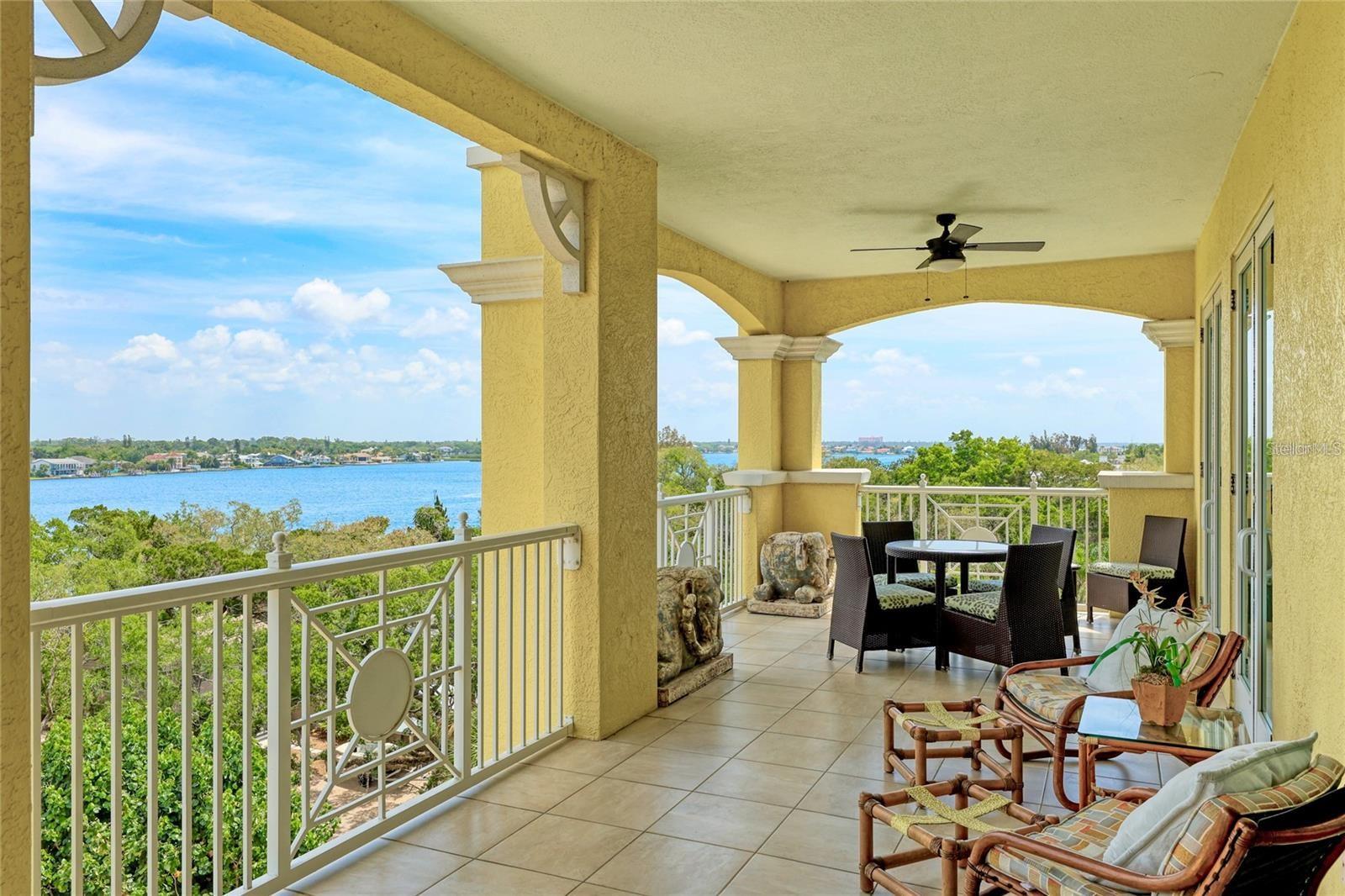 Image 9 of 63 For 1308 Old Stickney Point Road Wp3