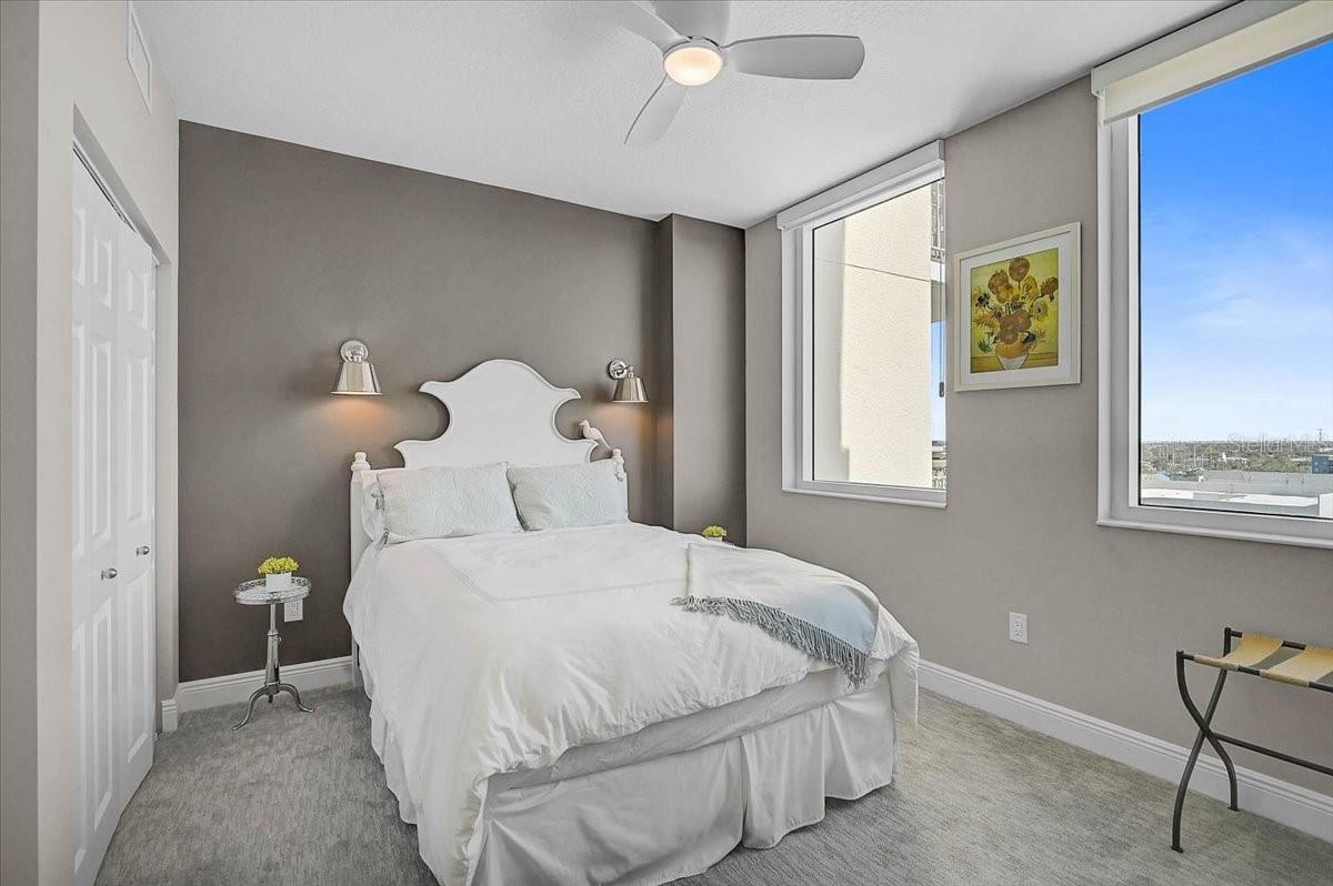 Image 15 of 53 For 800 Tamiami Trail 910