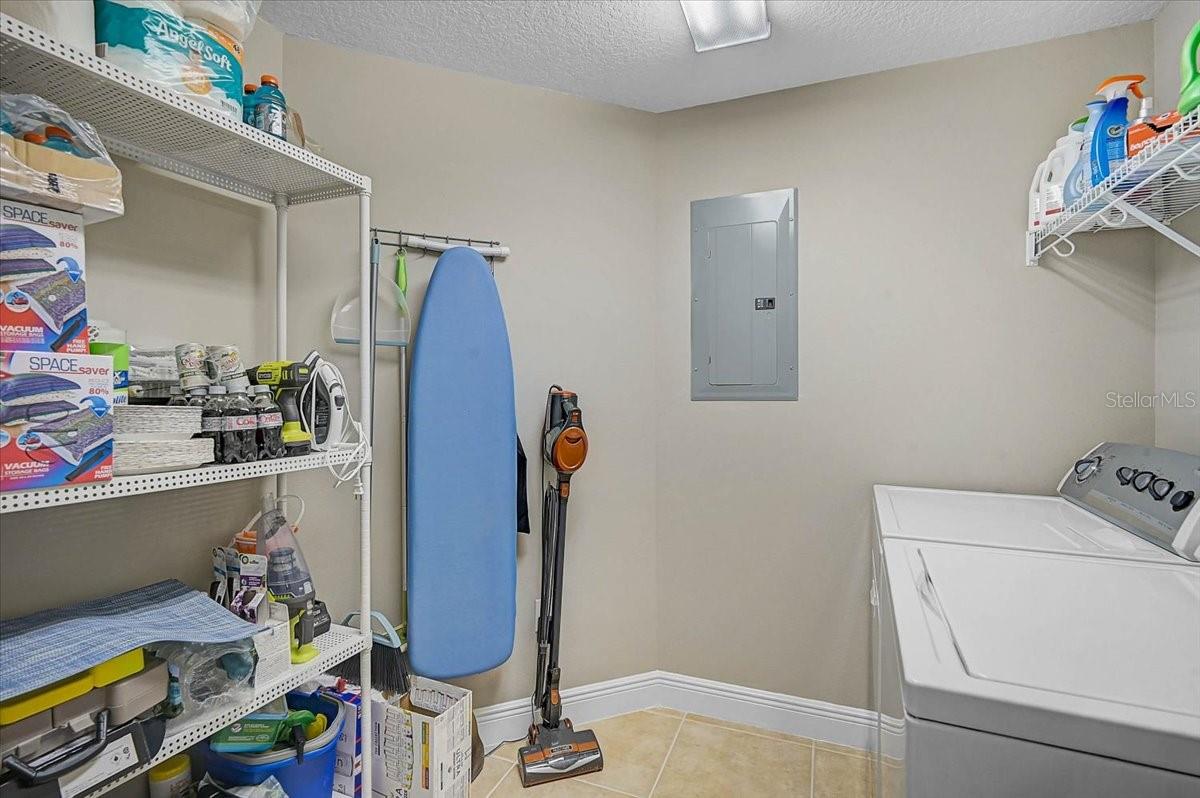 Image 22 of 53 For 800 Tamiami Trail 910