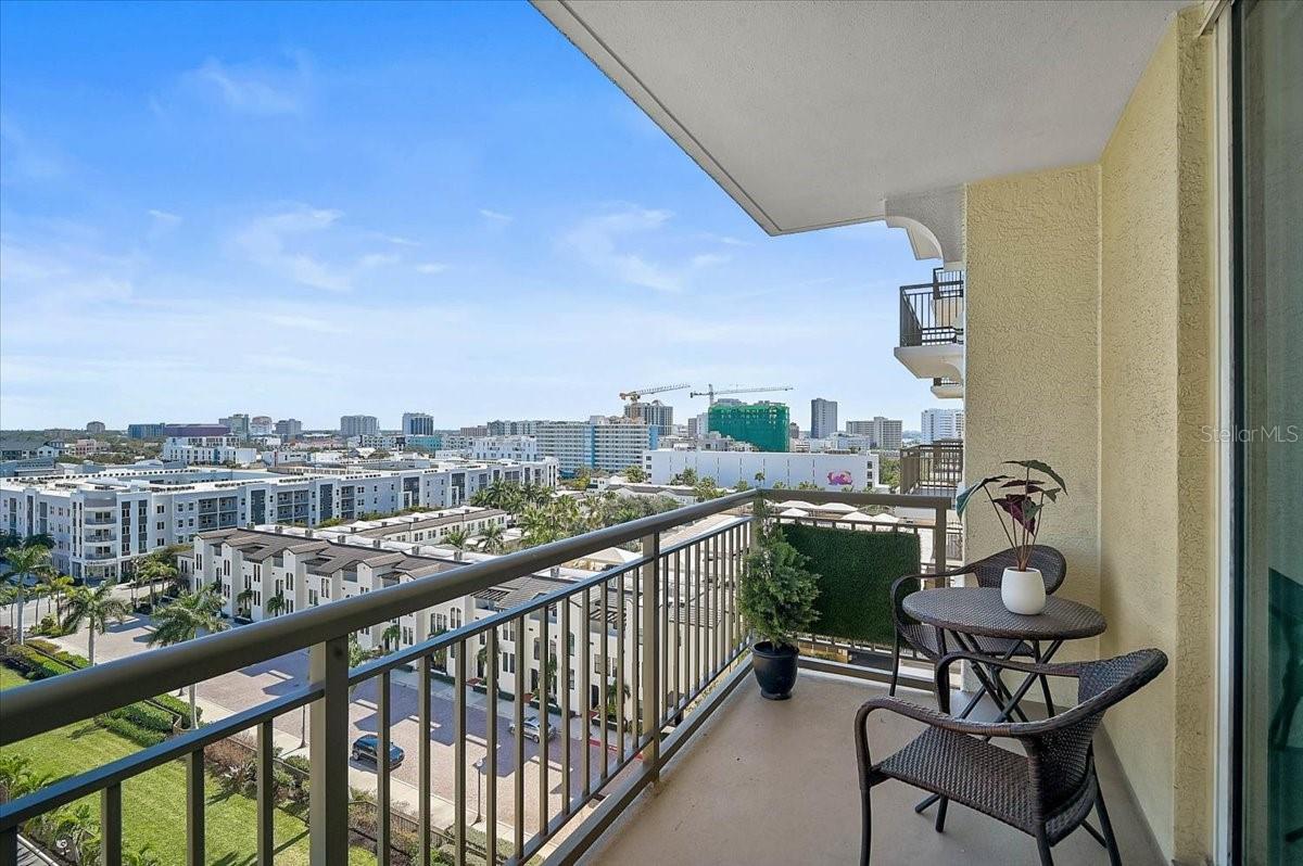 Image 23 of 53 For 800 Tamiami Trail 910