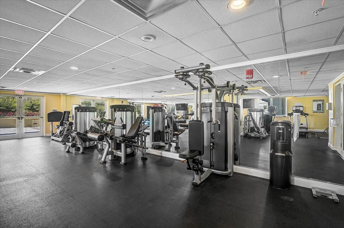 Image 28 of 53 For 800 Tamiami Trail 910