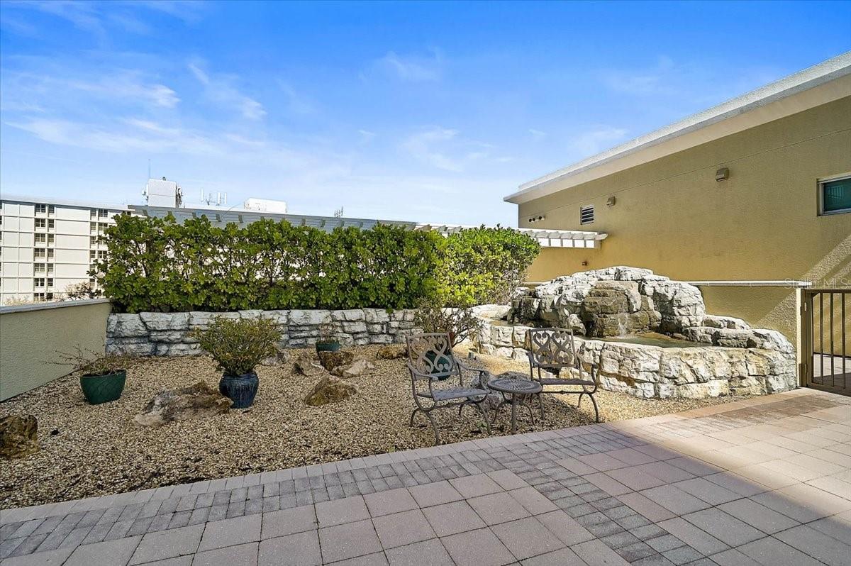 Image 31 of 53 For 800 Tamiami Trail 910