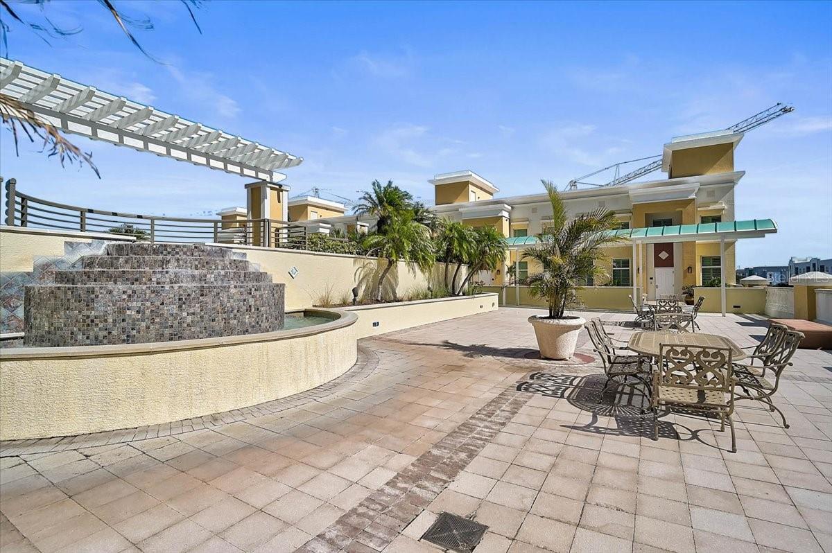 Image 40 of 53 For 800 Tamiami Trail 910