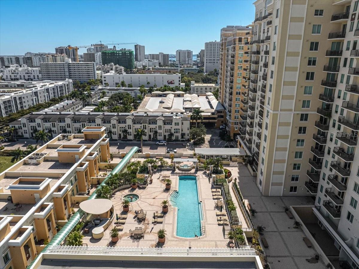 Image 43 of 53 For 800 Tamiami Trail 910