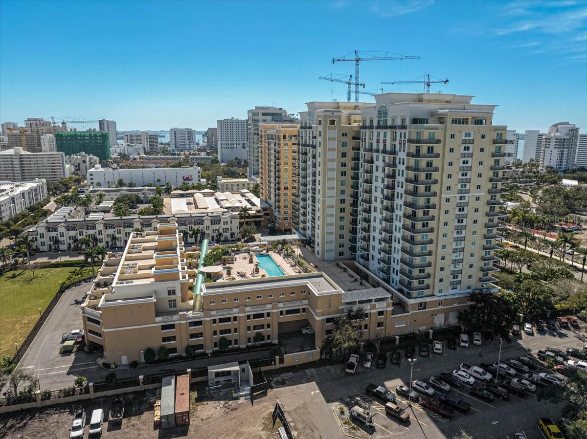 Image 49 of 53 For 800 Tamiami Trail 910