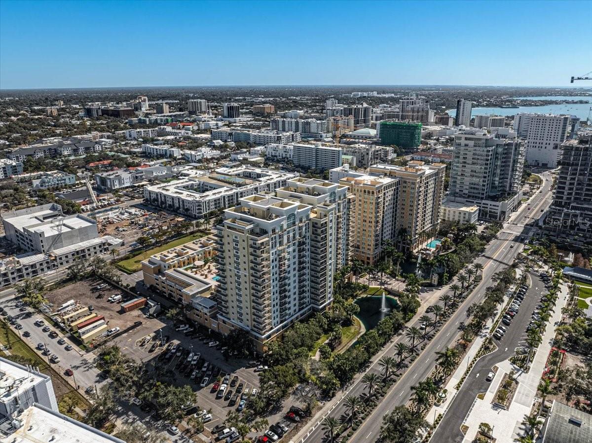 Image 50 of 53 For 800 Tamiami Trail 910