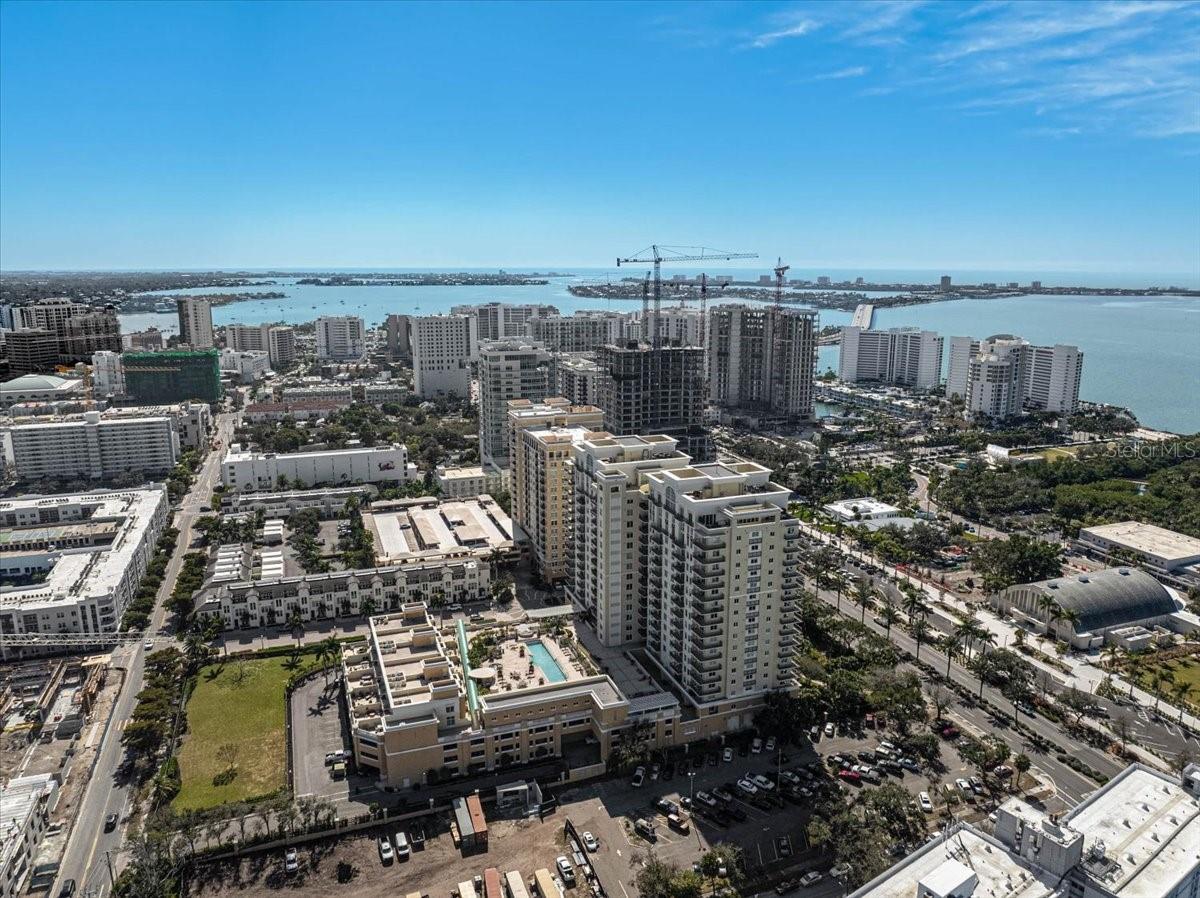 Image 52 of 53 For 800 Tamiami Trail 910