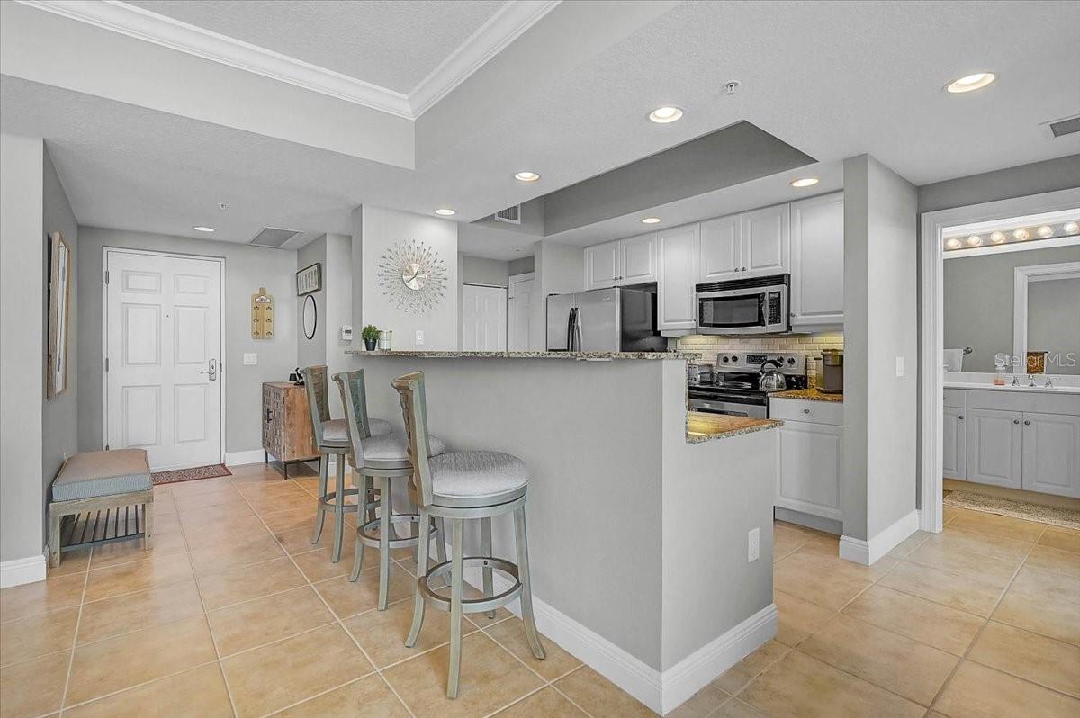 Image 9 of 53 For 800 Tamiami Trail 910