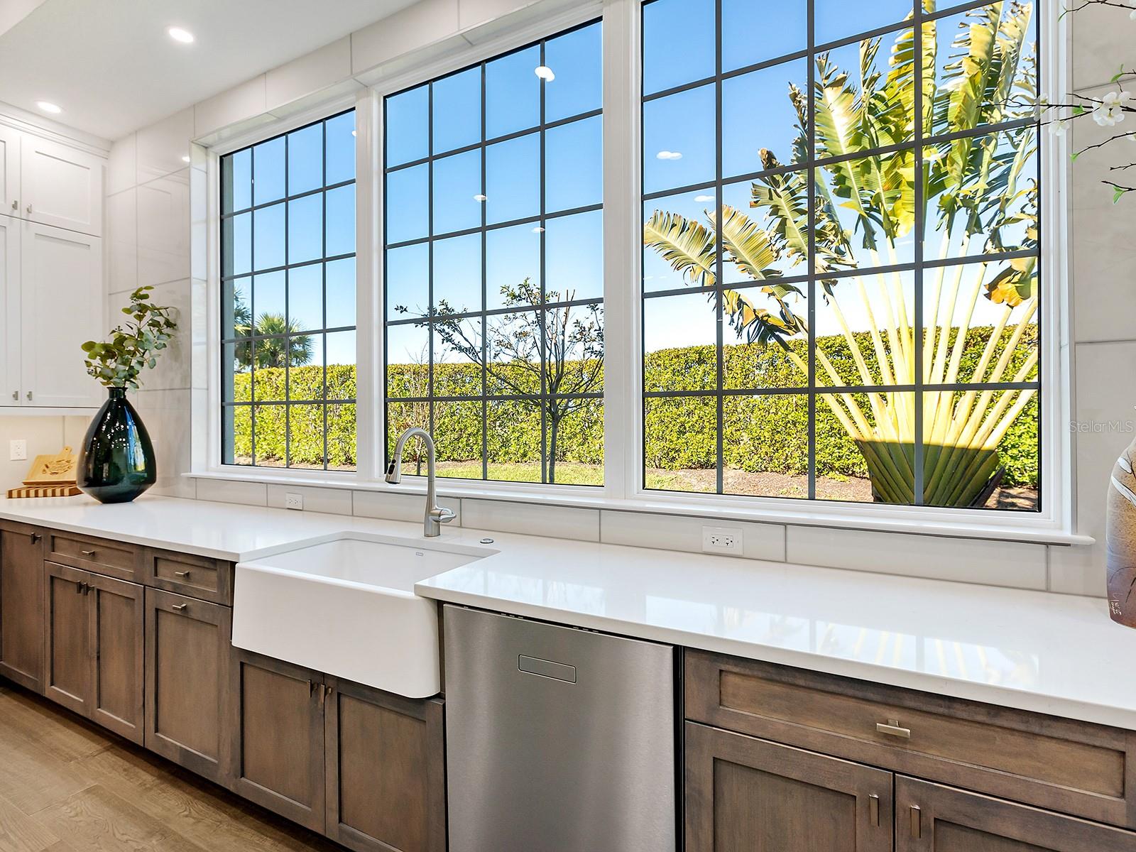 Image 22 of 61 For 9220 Starry Night Avenue