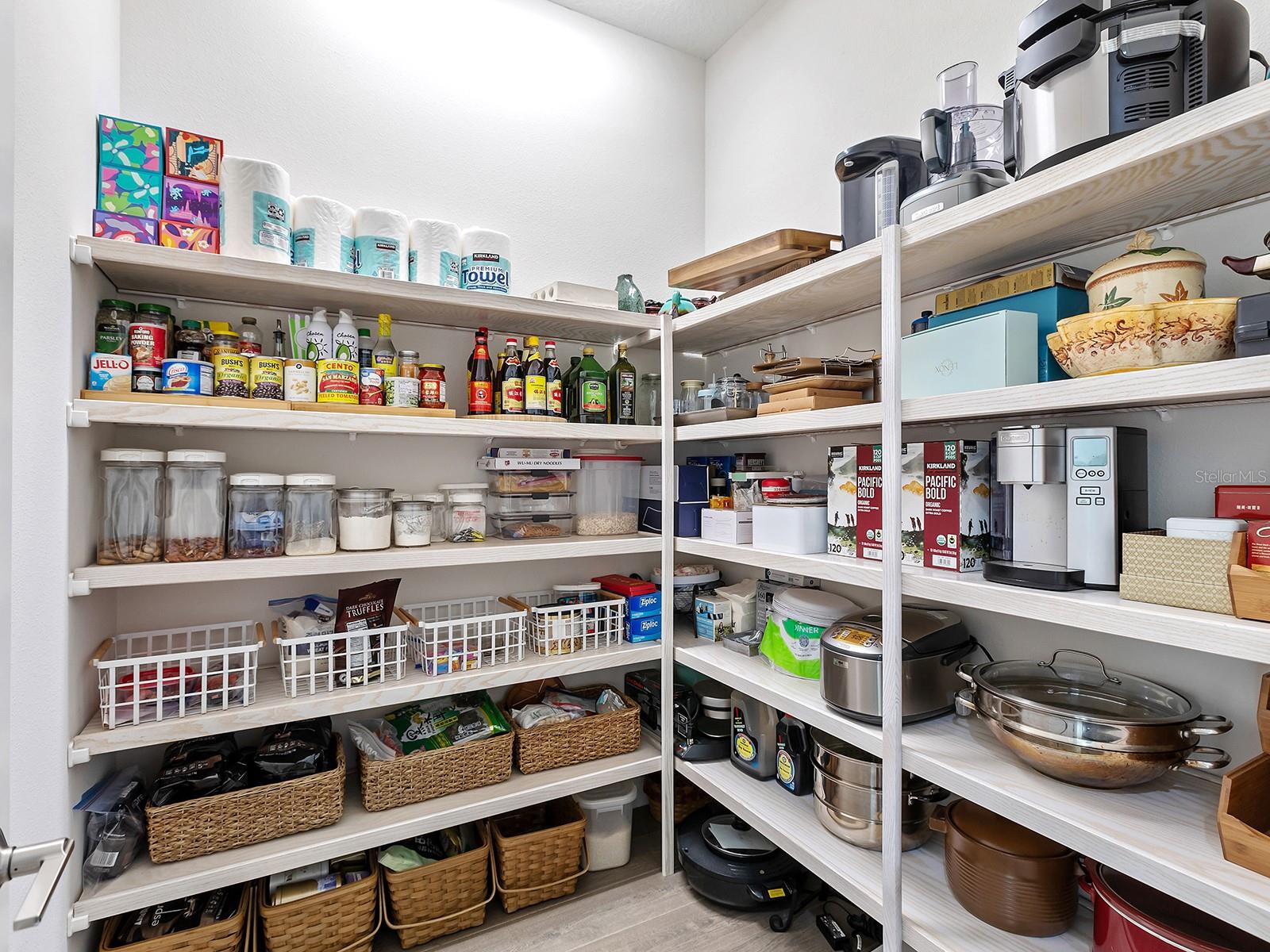 Image 25 of 61 For 9220 Starry Night Avenue