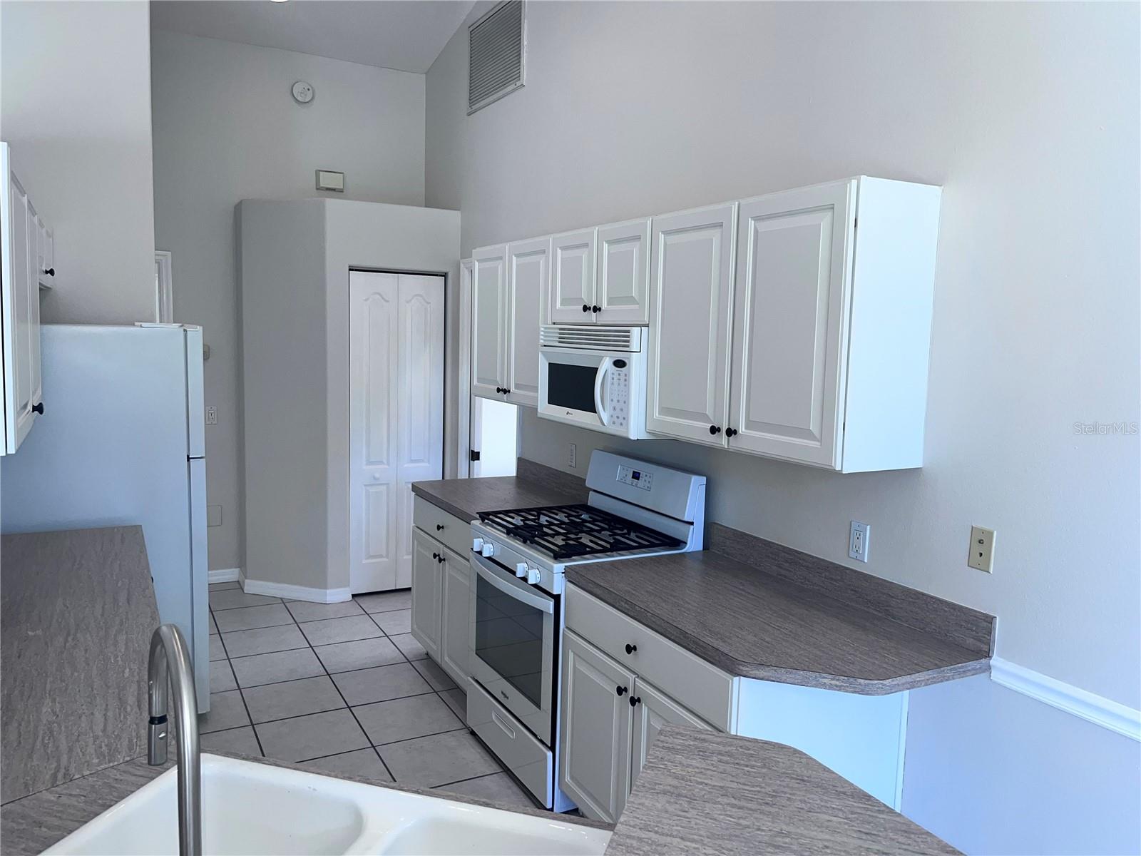 Image 7 of 20 For 750 Planters Manor Way