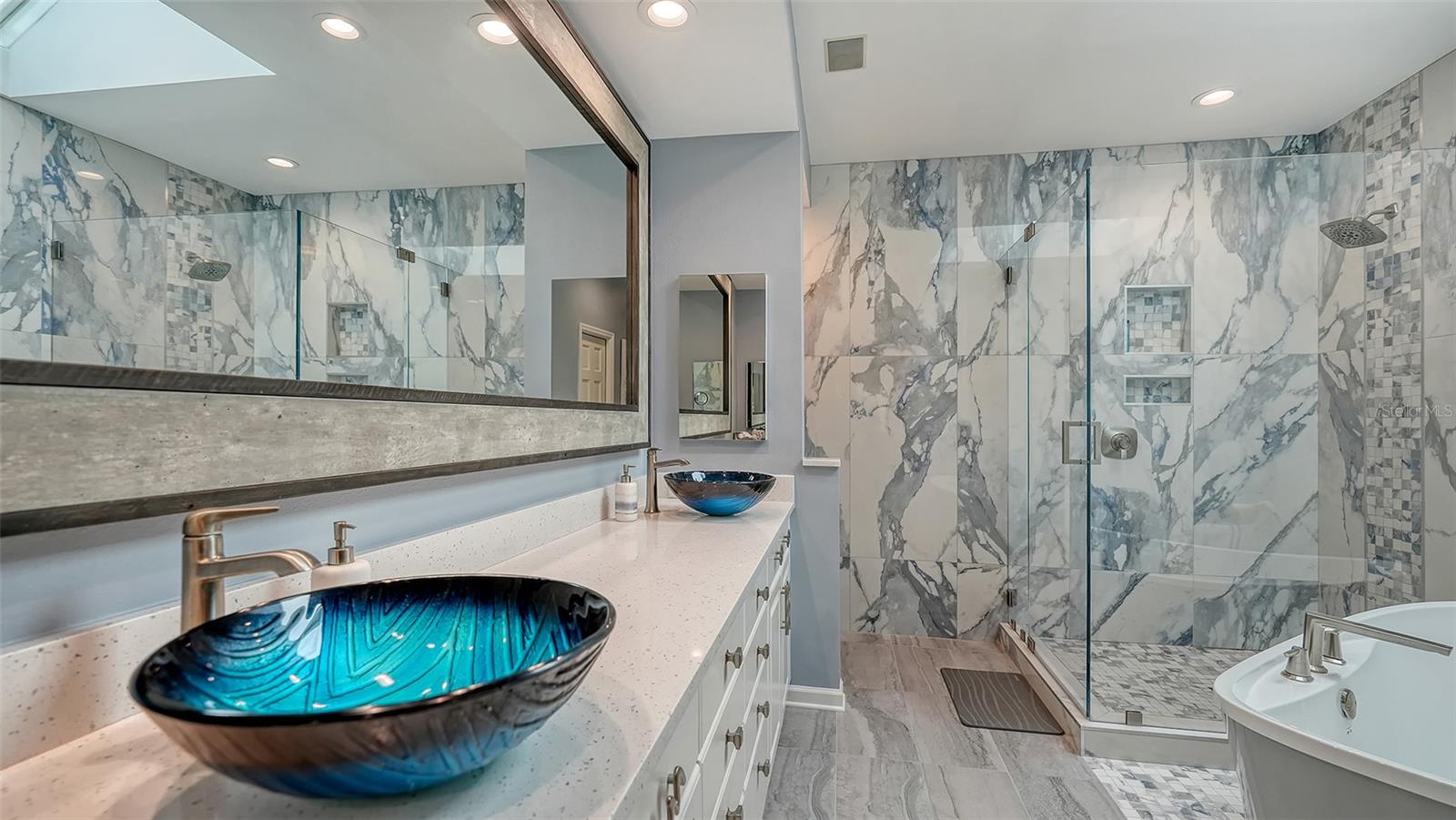 Image 37 of 83 For 156 Bishopscourt Road