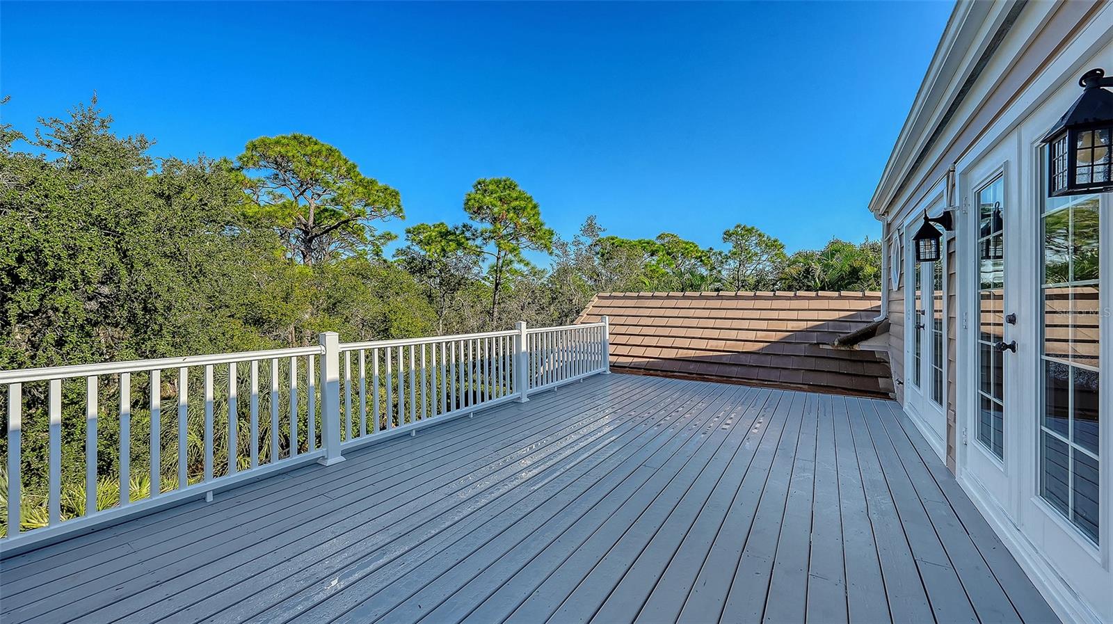 Image 54 of 83 For 156 Bishopscourt Road