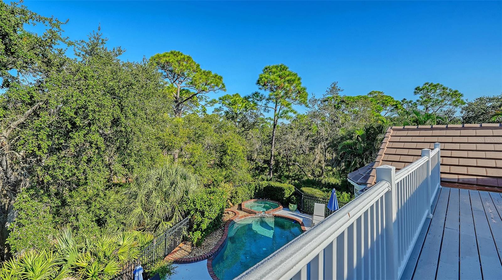 Image 57 of 83 For 156 Bishopscourt Road