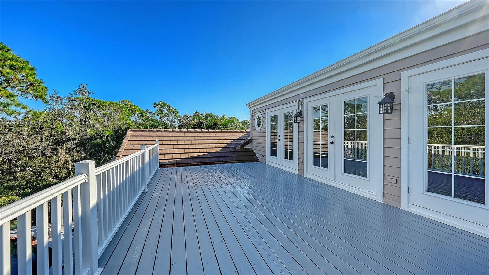 Image 61 of 83 For 156 Bishopscourt Road