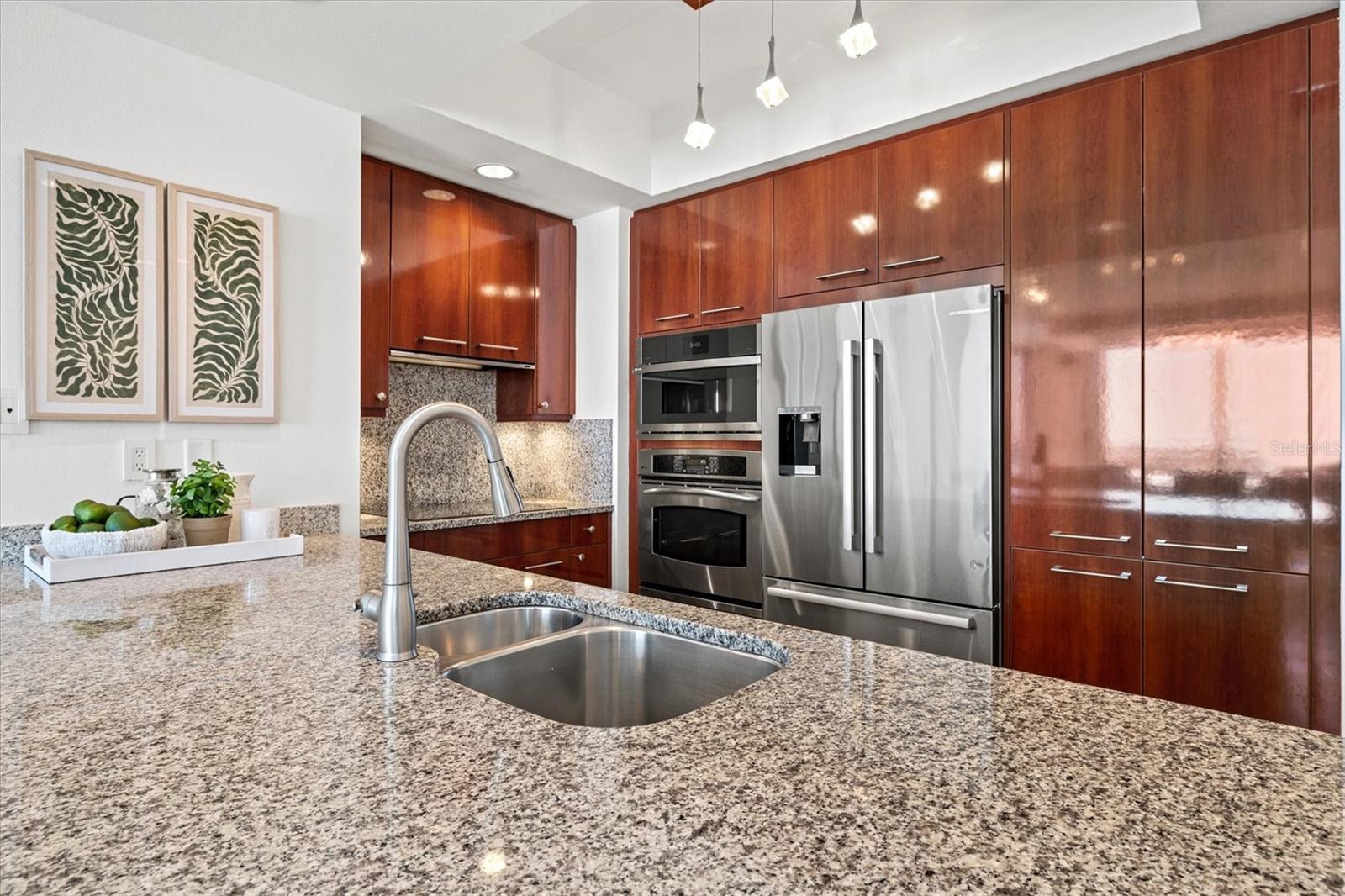 Image 11 of 73 For 50 Central Avenue 15a