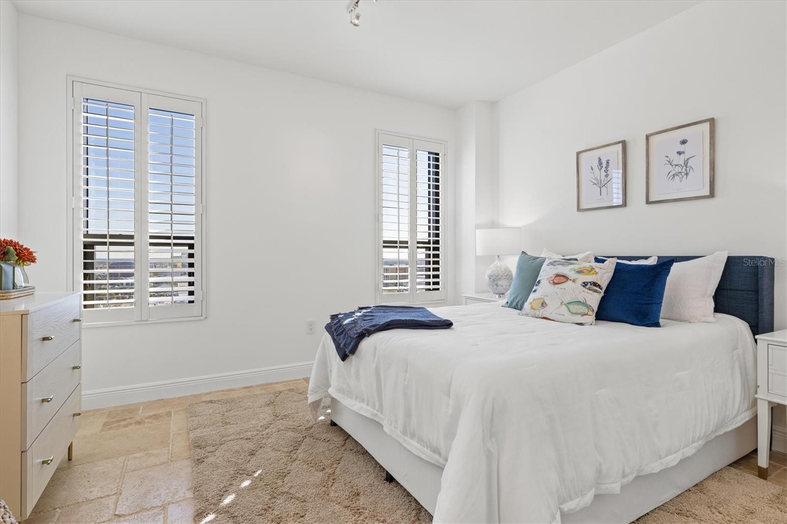 Image 25 of 73 For 50 Central Avenue 15a