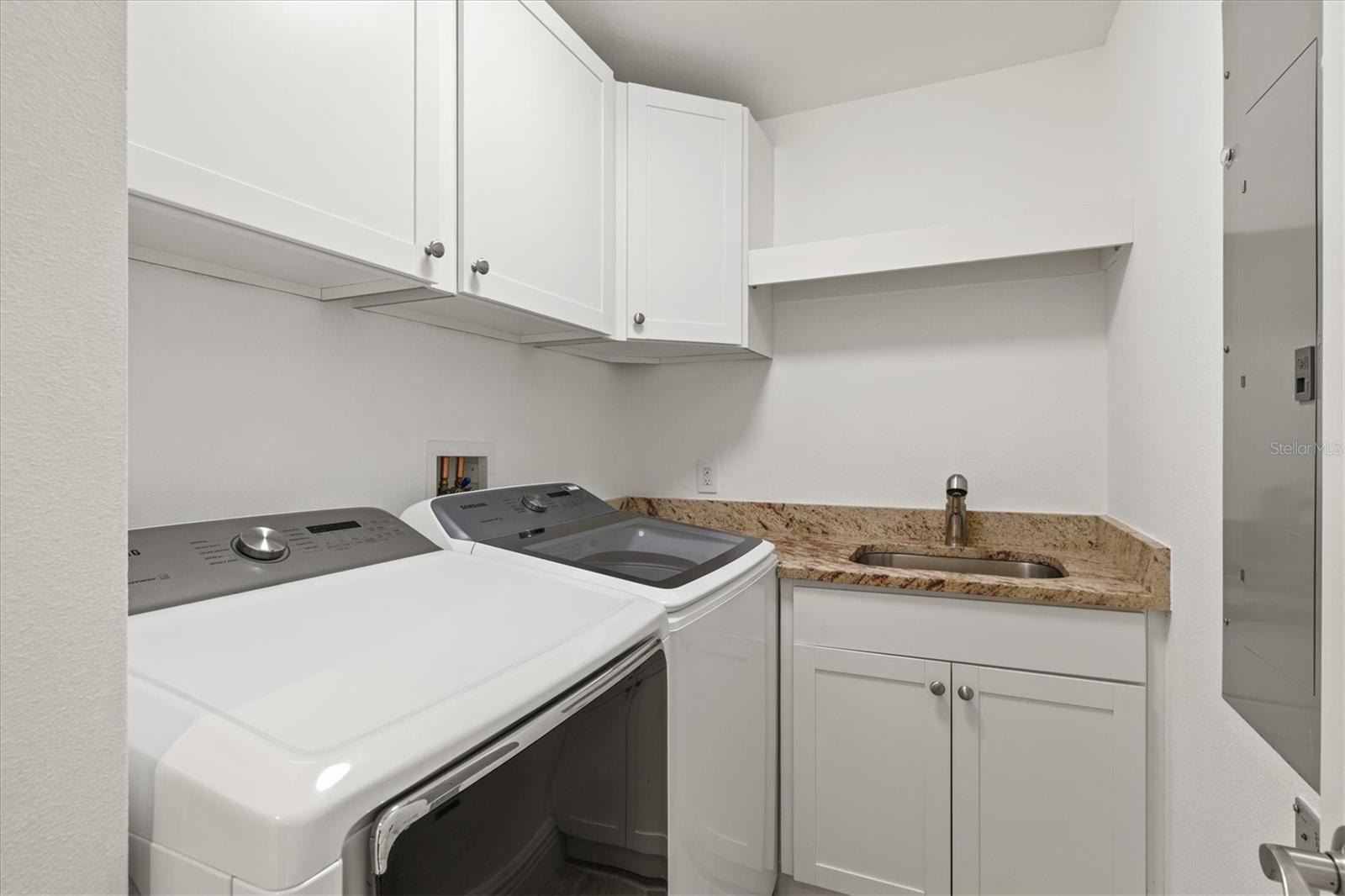 Image 29 of 73 For 50 Central Avenue 15a