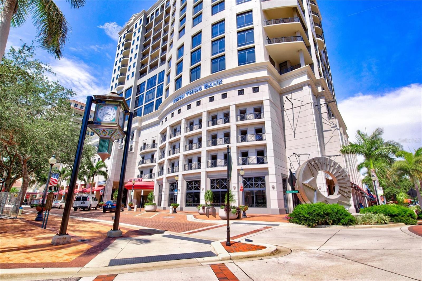 Image 55 of 73 For 50 Central Avenue 15a