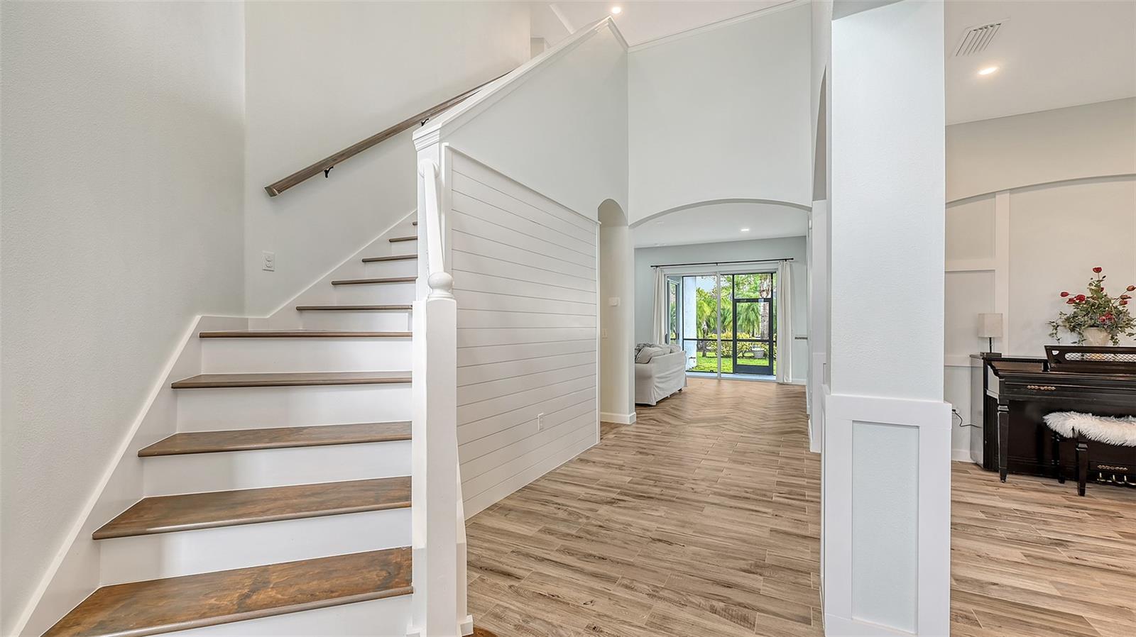 Image 4 of 66 For 6433 Blue Grosbeak Circle