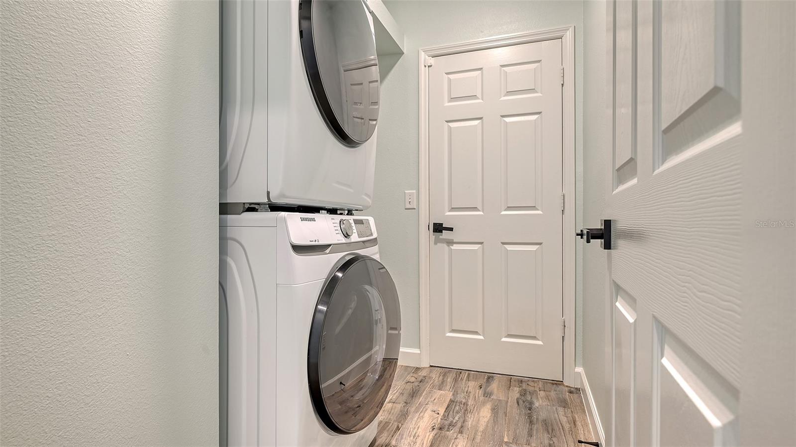 Image 42 of 66 For 6433 Blue Grosbeak Circle