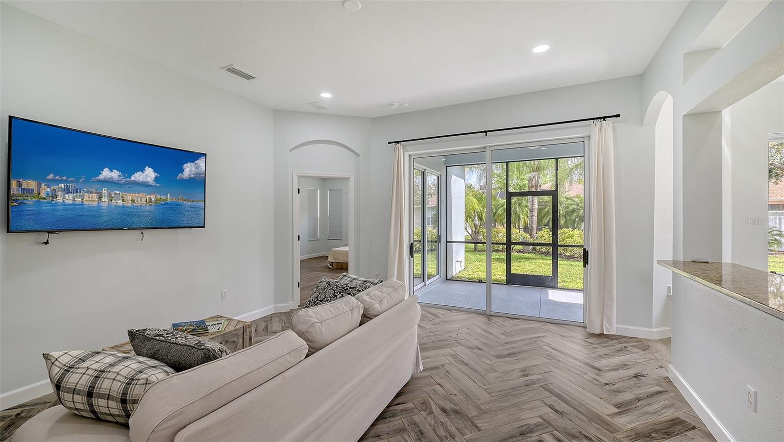 Image 9 of 66 For 6433 Blue Grosbeak Circle