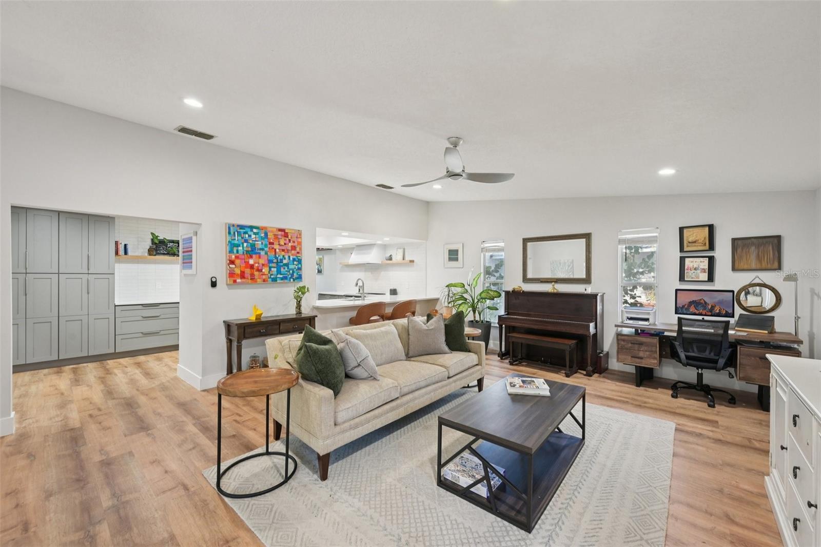 Image 11 of 40 For 6704 Arbor Oaks Drive