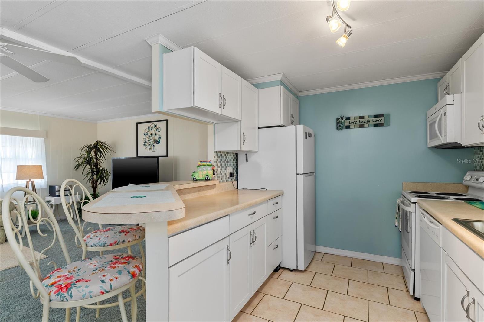 Image 14 of 36 For 1557 Blue Heron Drive